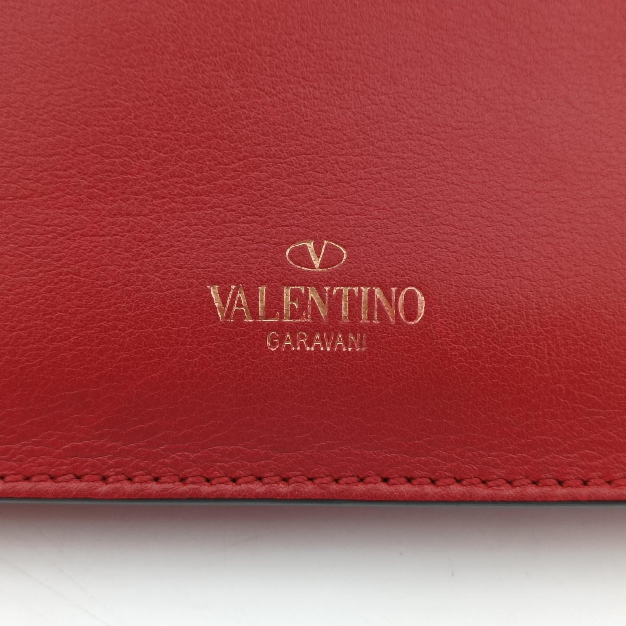 Secondhand Valentino My Rockstud Red Leather  shoulderbag | stylenewstar