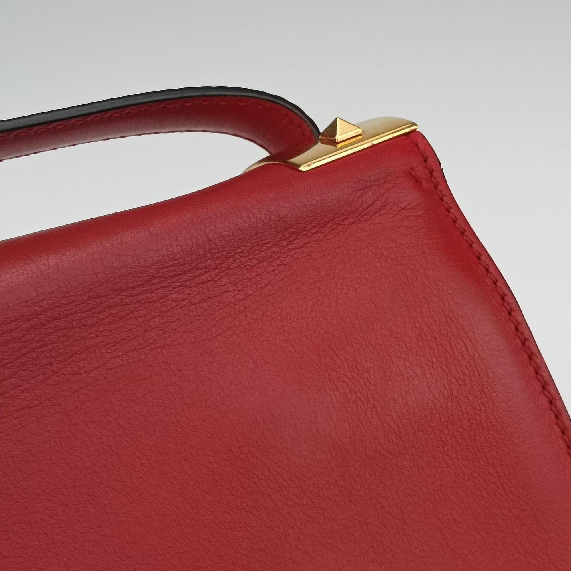 Secondhand Valentino My Rockstud Red Leather  shoulderbag | stylenewstar