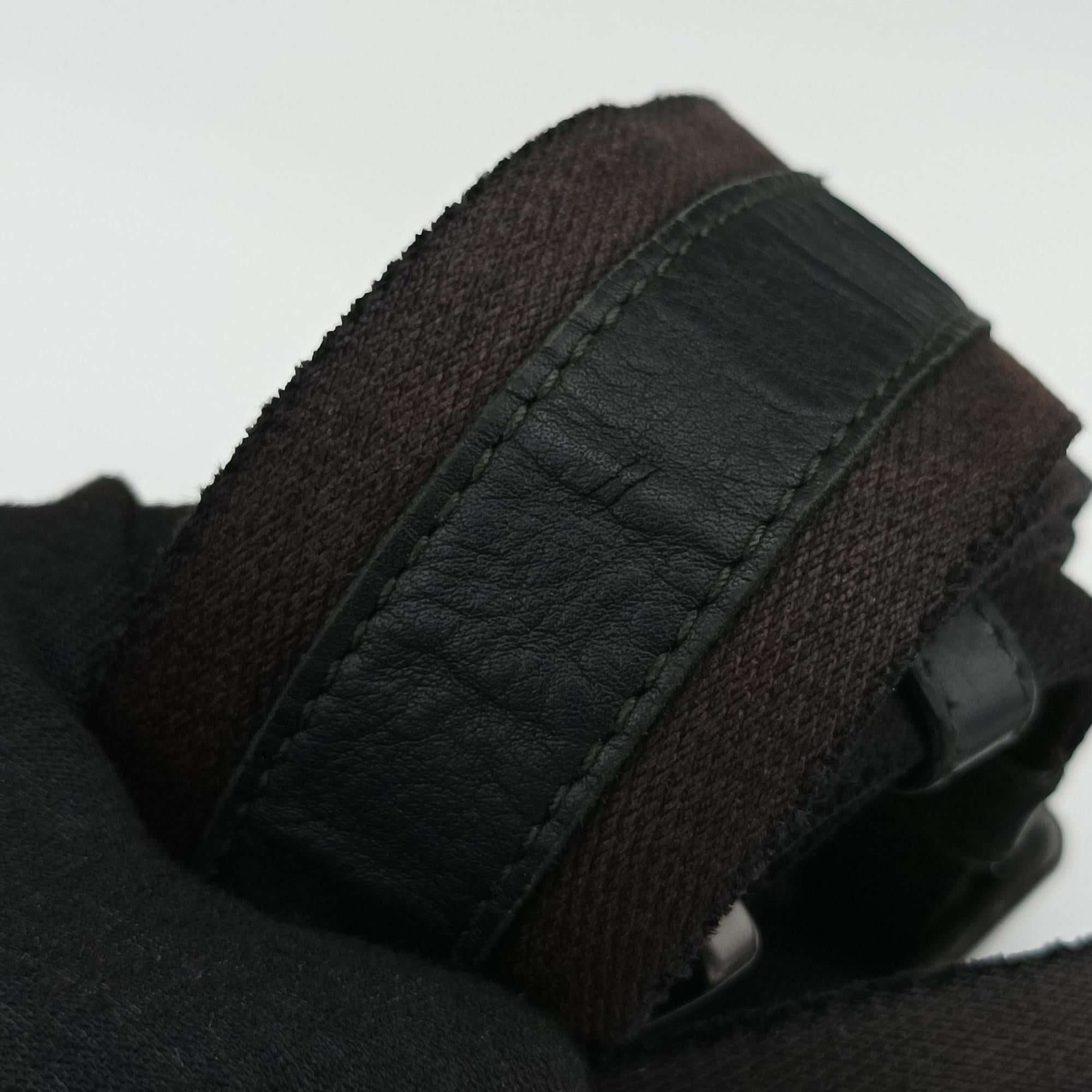 Pre-owned Bottega Veneta Intrecciato Black lambskin  shoulderbag | stylenewstar