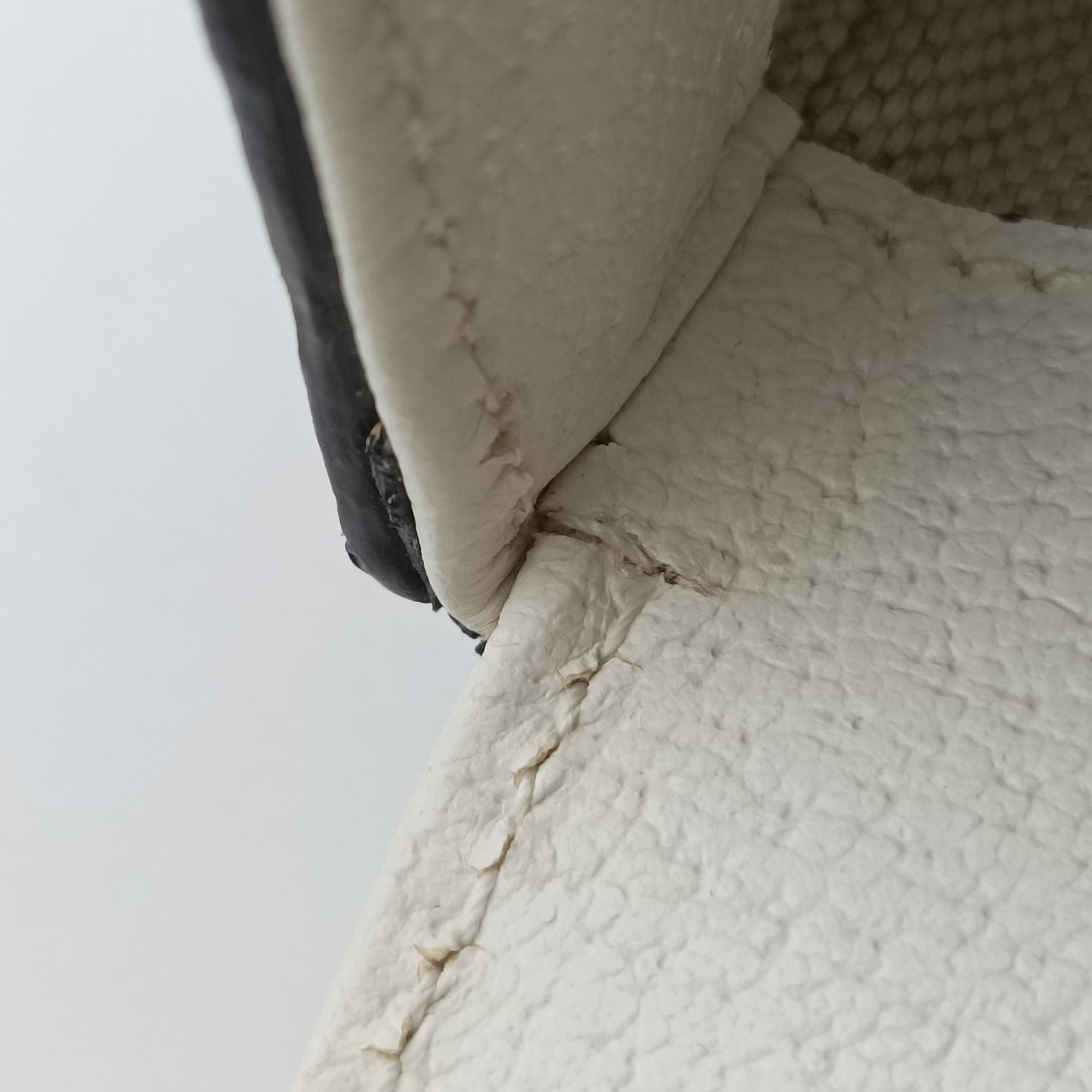 Pre-owned Gucci Adidas collaboration Horsebit 1955 White×Black Leather 658574 shoulderbag | stylenewstar