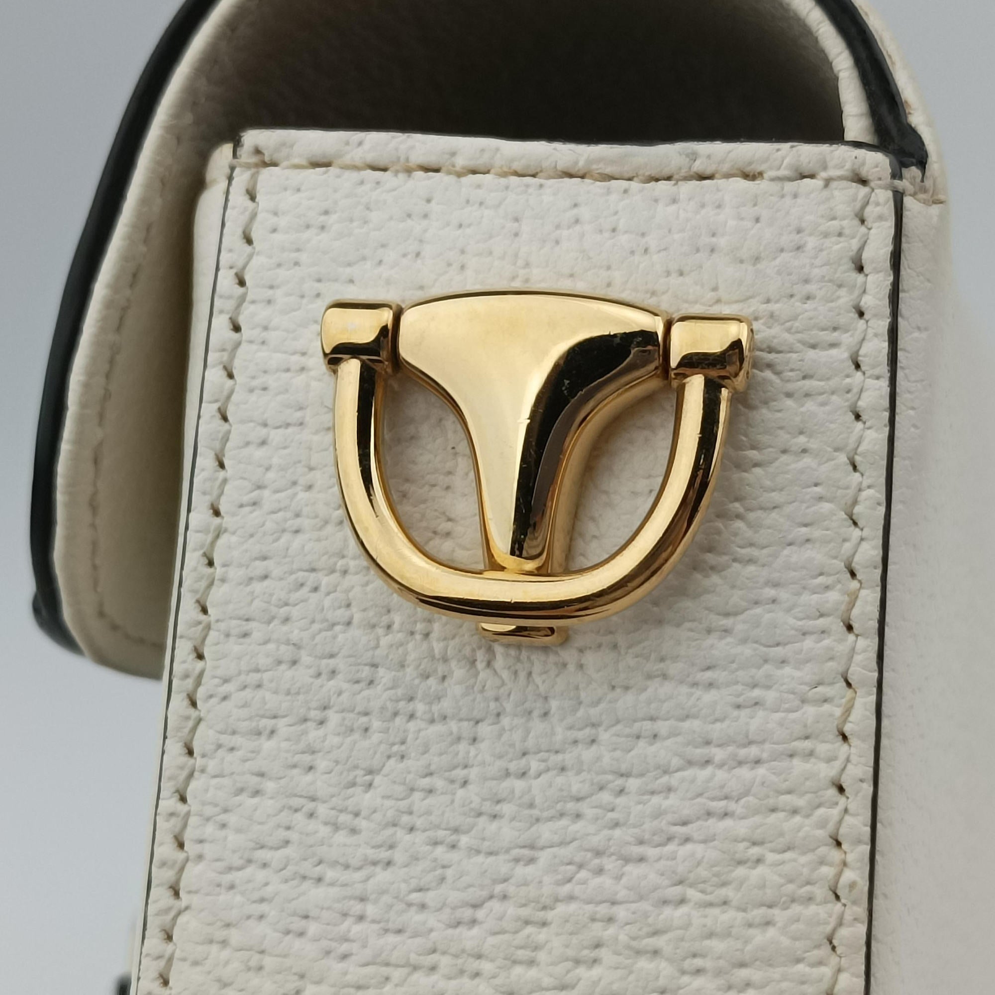 Pre-owned Gucci Adidas collaboration Horsebit 1955 White×Black Leather 658574 shoulderbag | stylenewstar