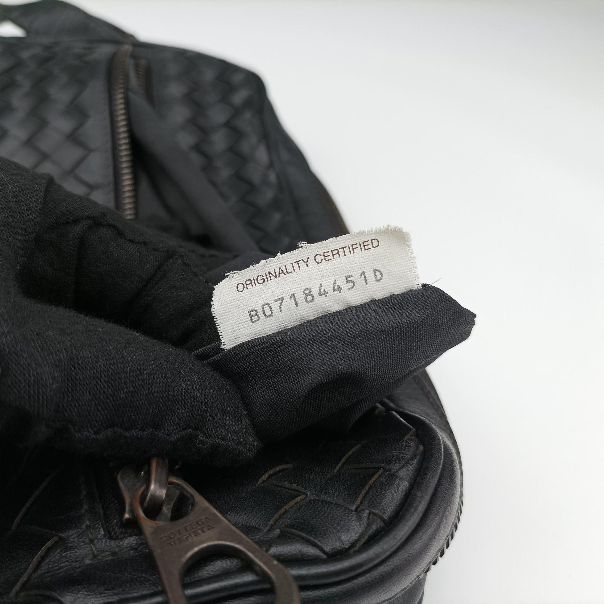 Pre-owned Bottega Veneta Intrecciato Black lambskin  shoulderbag | stylenewstar