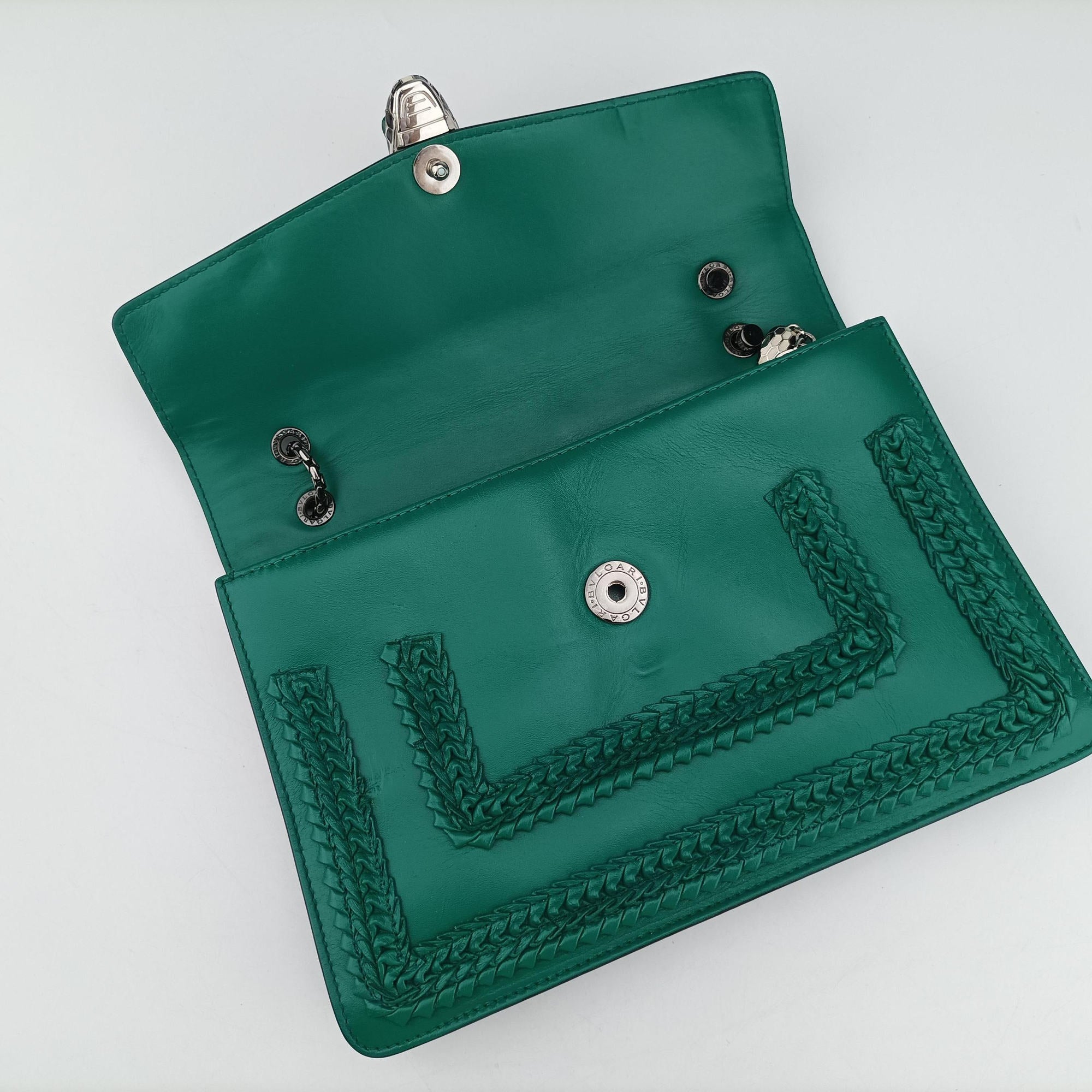 Pre-owned Bvlgari Serpenti Forever Green leather  shoulderbag | stylenewstar