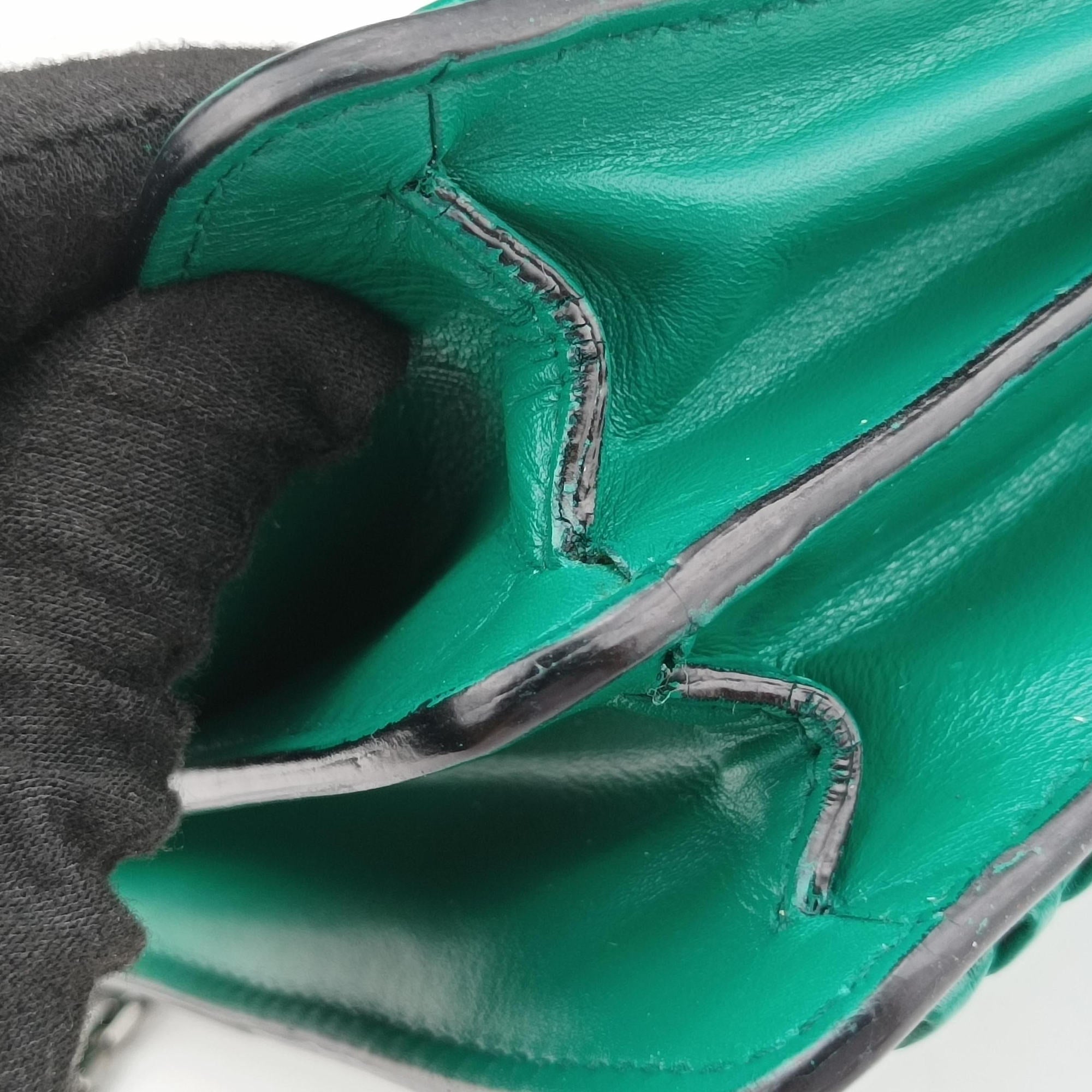 Pre-owned Bvlgari Serpenti Forever Green leather  shoulderbag | stylenewstar