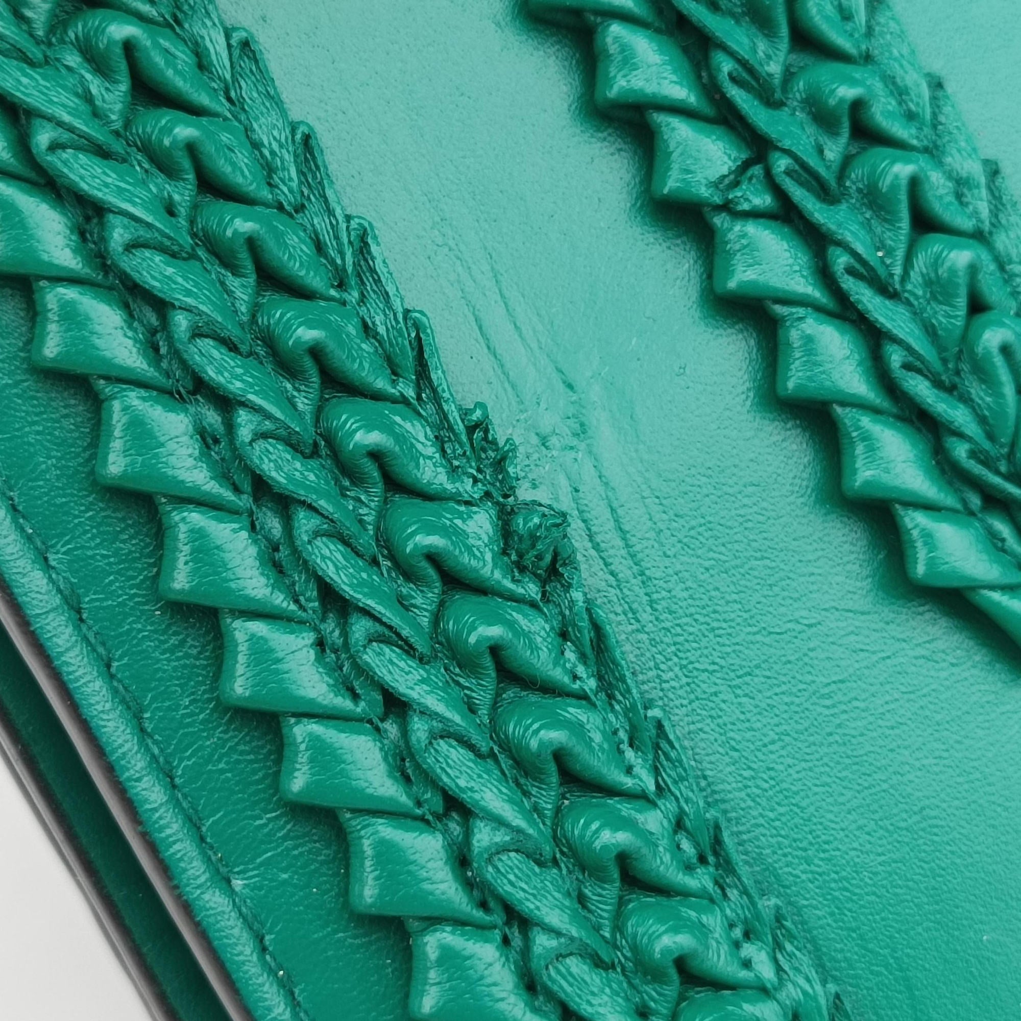 Pre-owned Bvlgari Serpenti Forever Green leather  shoulderbag | stylenewstar