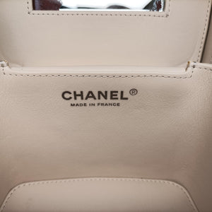 Pre-owned Chanel Vanity Matelasse Chain Handle White Patent Leather A91055 handbag | stylenewstar