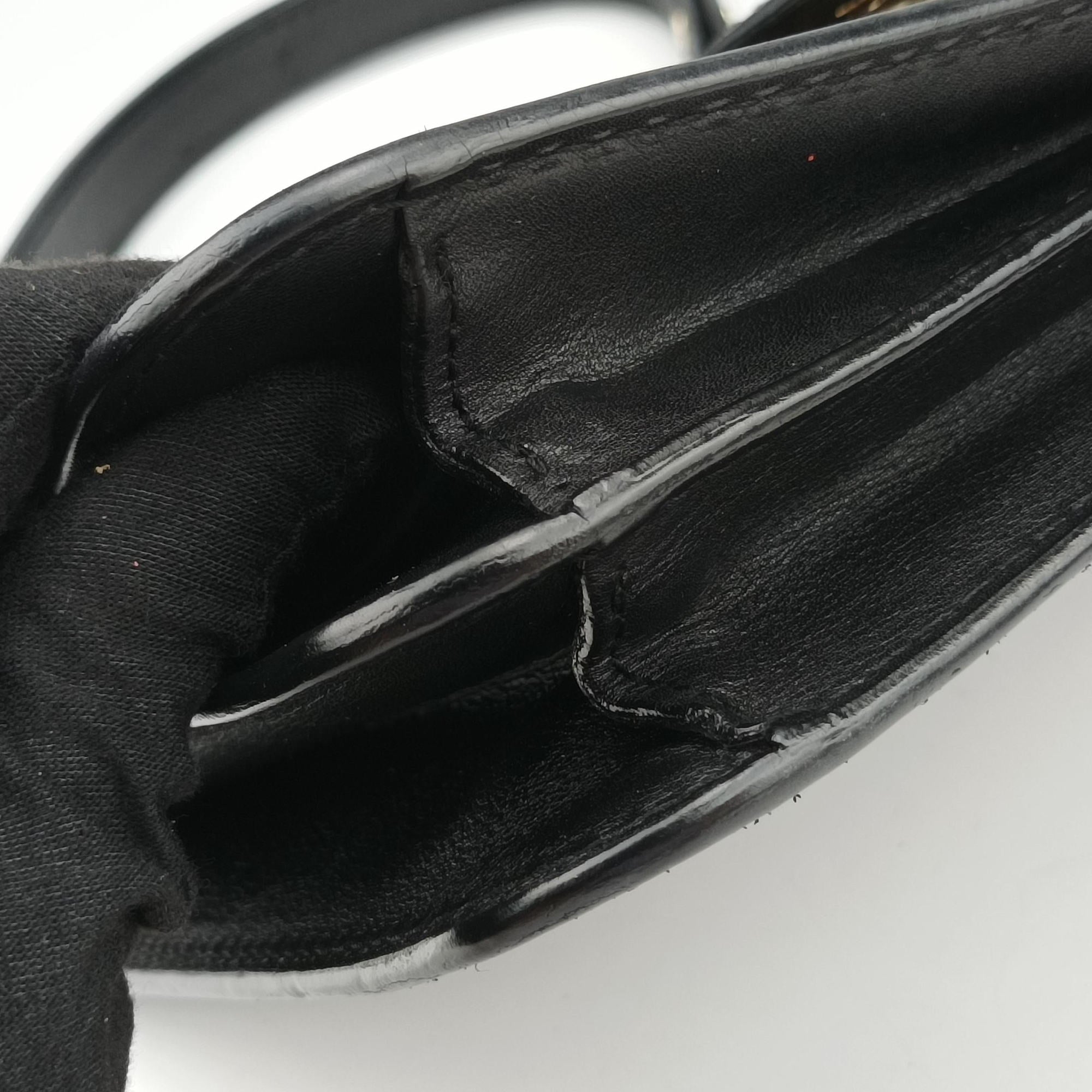 Pre-owned Gucci Interlocking 1973 Flap Black Leather 277522 shoulderbag | stylenewstar