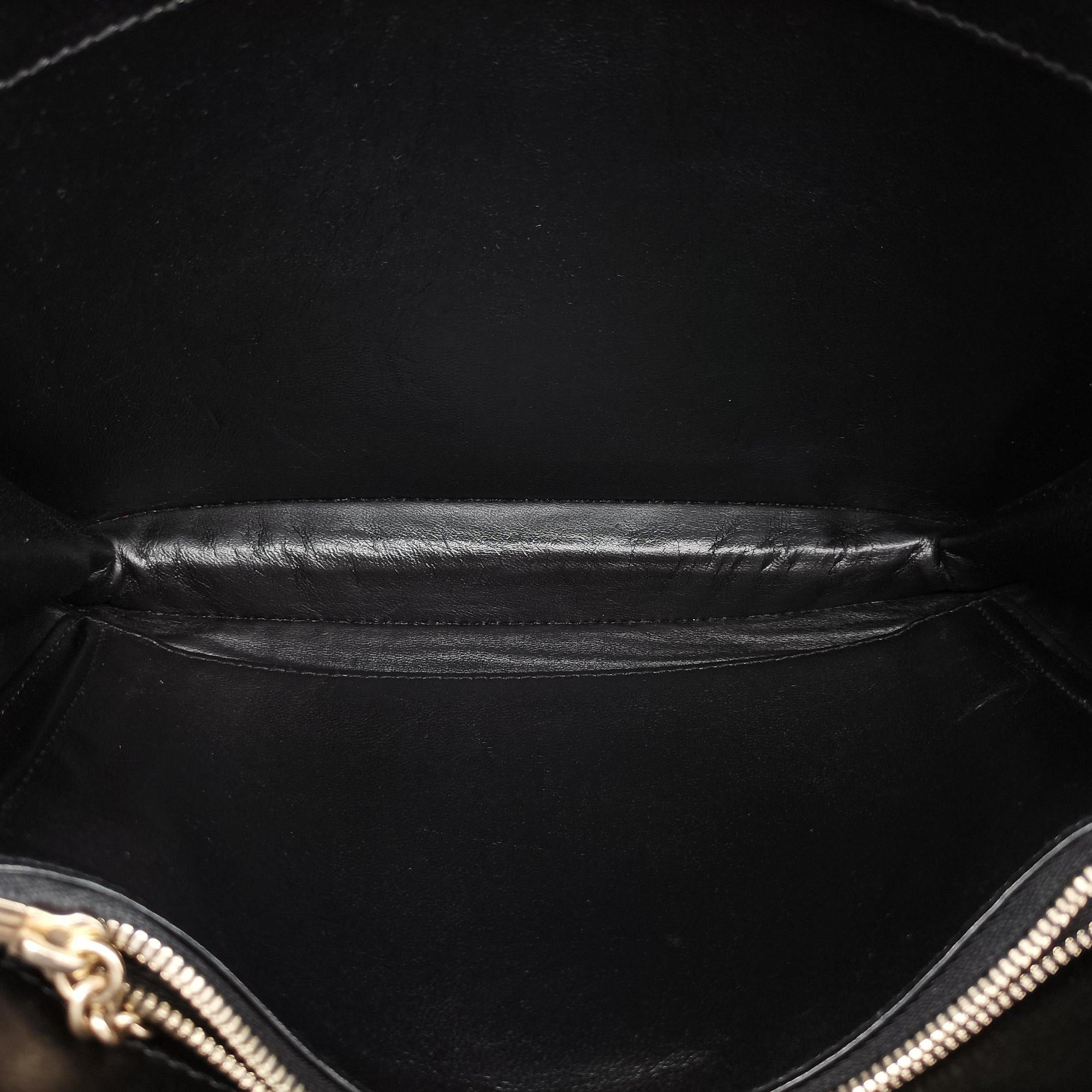 Pre-owned Gucci Interlocking 1973 Flap Black Leather 277522 shoulderbag | stylenewstar