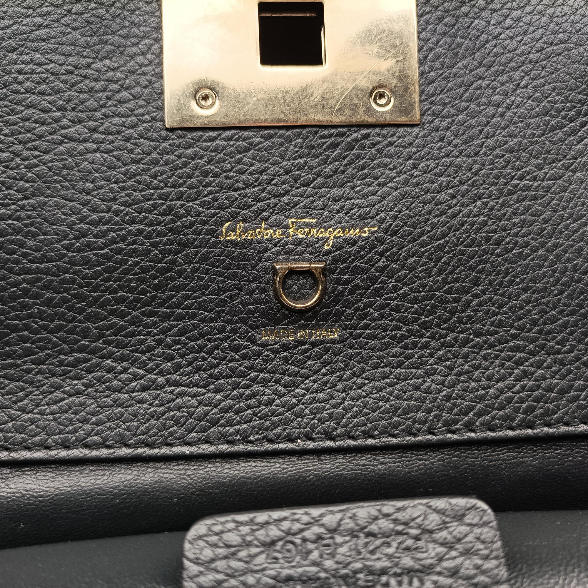 Pre-owned Ferragamo Studio Dark Gray Grained Calfskin  shoulderbag | stylenewstar