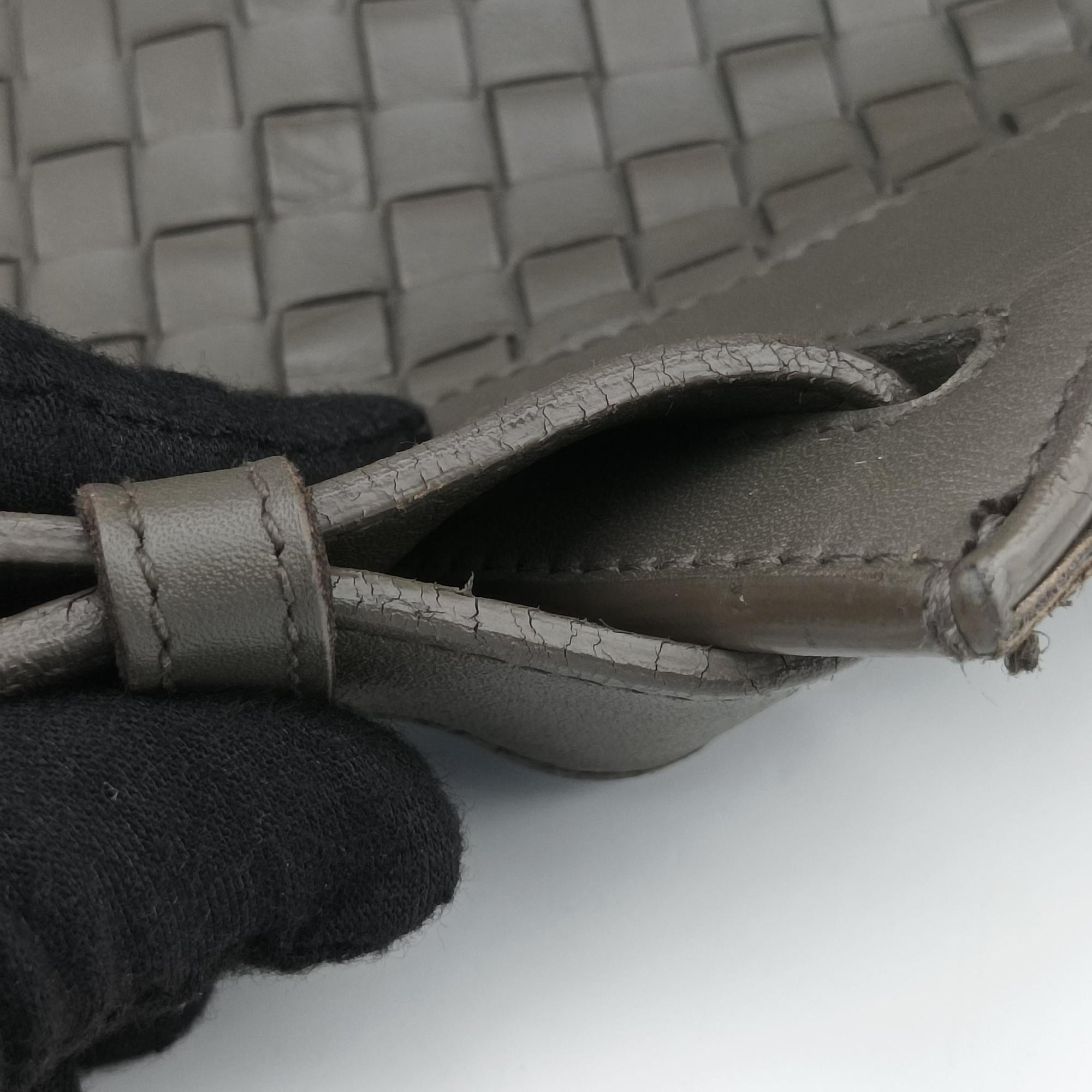 Vintage Bottega Veneta Intrecciato Grey lambskin  shoulderbag | stylenewstar
