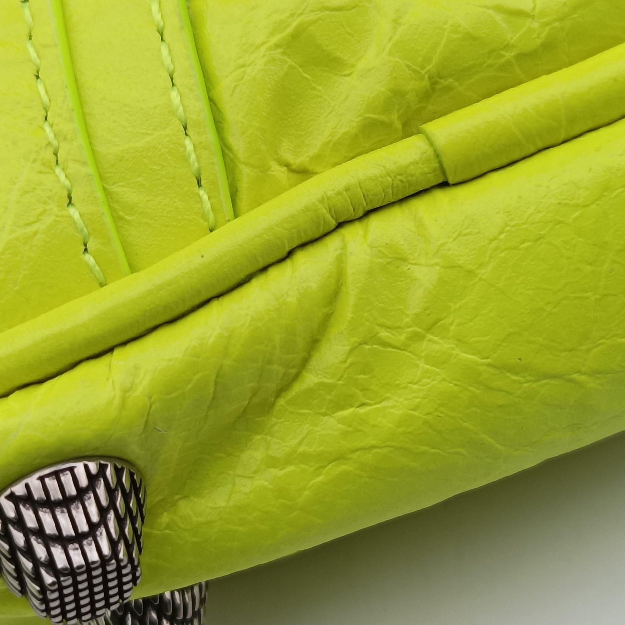 Pre-owned Balenciaga Le Cagole Neon Yellow lambskin  shoulderbag | stylenewstar