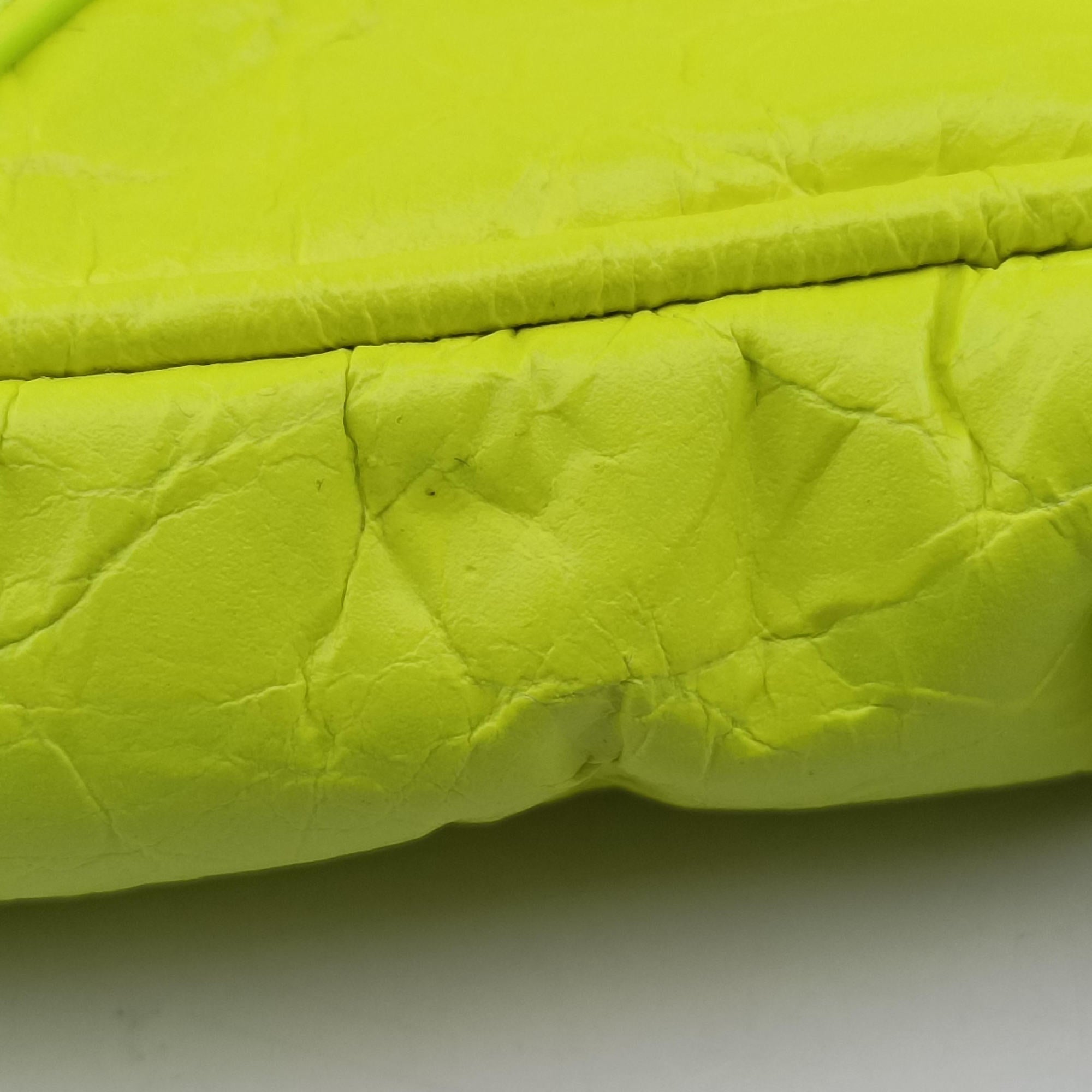 Pre-owned Balenciaga Le Cagole Neon Yellow lambskin  shoulderbag | stylenewstar