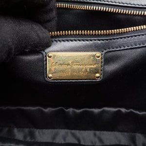 Pre-owned Ferragamo Vara Stripe Black× Gold×Silver Leather  shoulderbag | stylenewstar