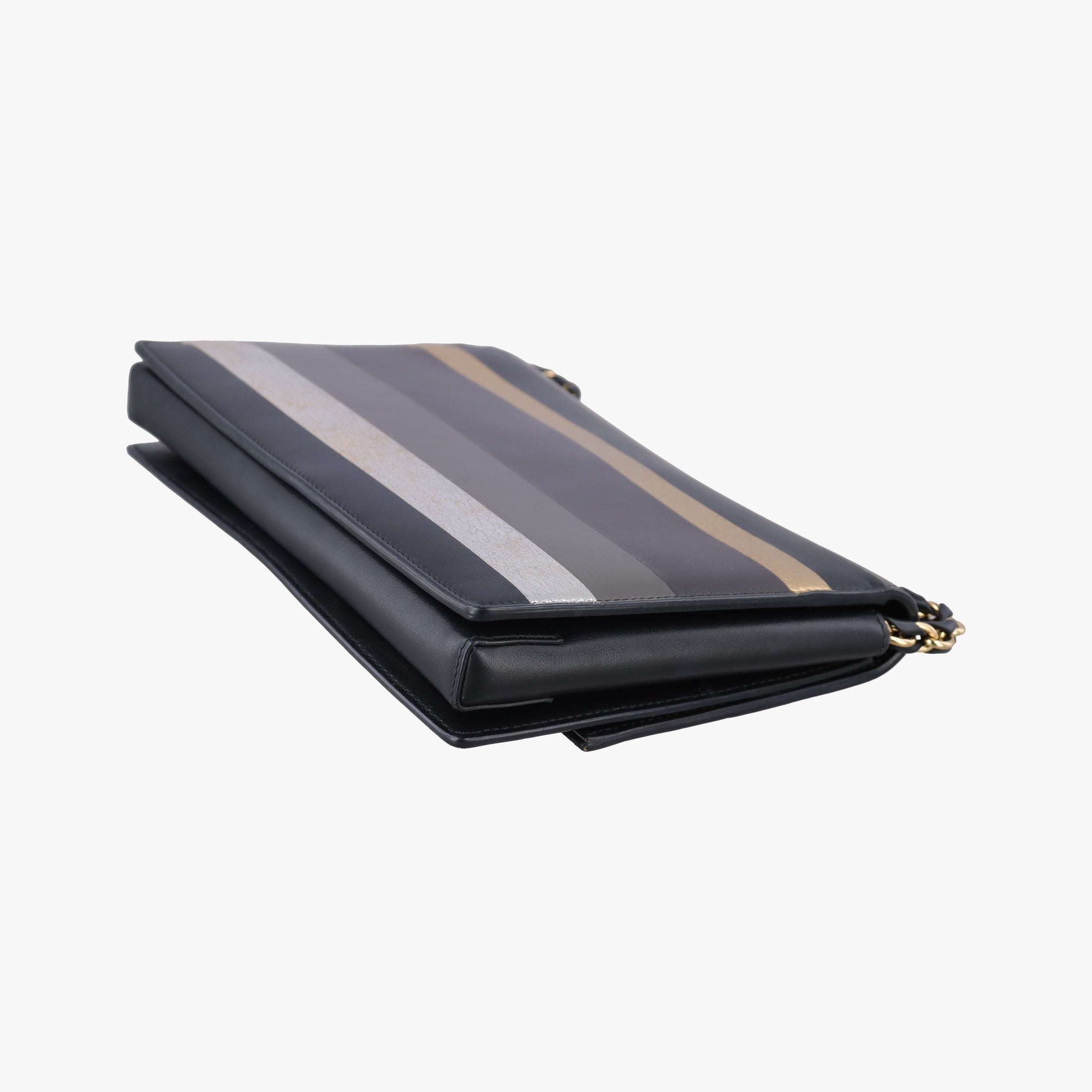 Pre-owned Ferragamo Vara Stripe Black× Gold×Silver Leather  shoulderbag | stylenewstar