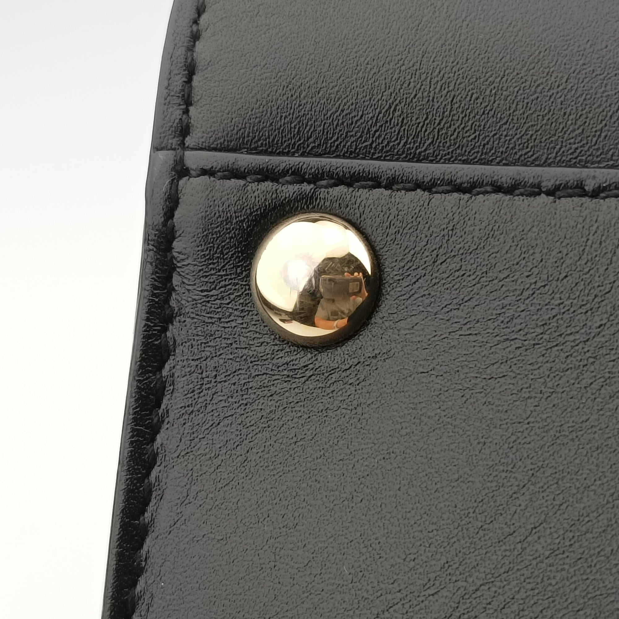 Pre-owned Ferragamo Gancini Juliet Black leather  handbag | stylenewstar
