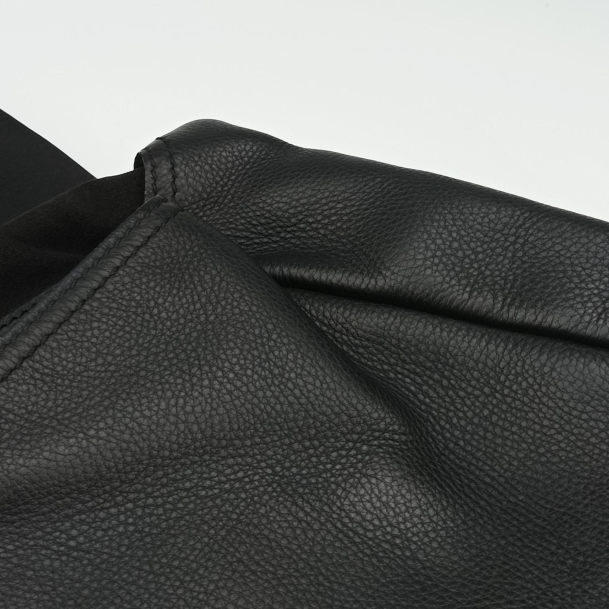 Pre-owned Burberry Bridle Black Leather  shoulderbag | stylenewstar