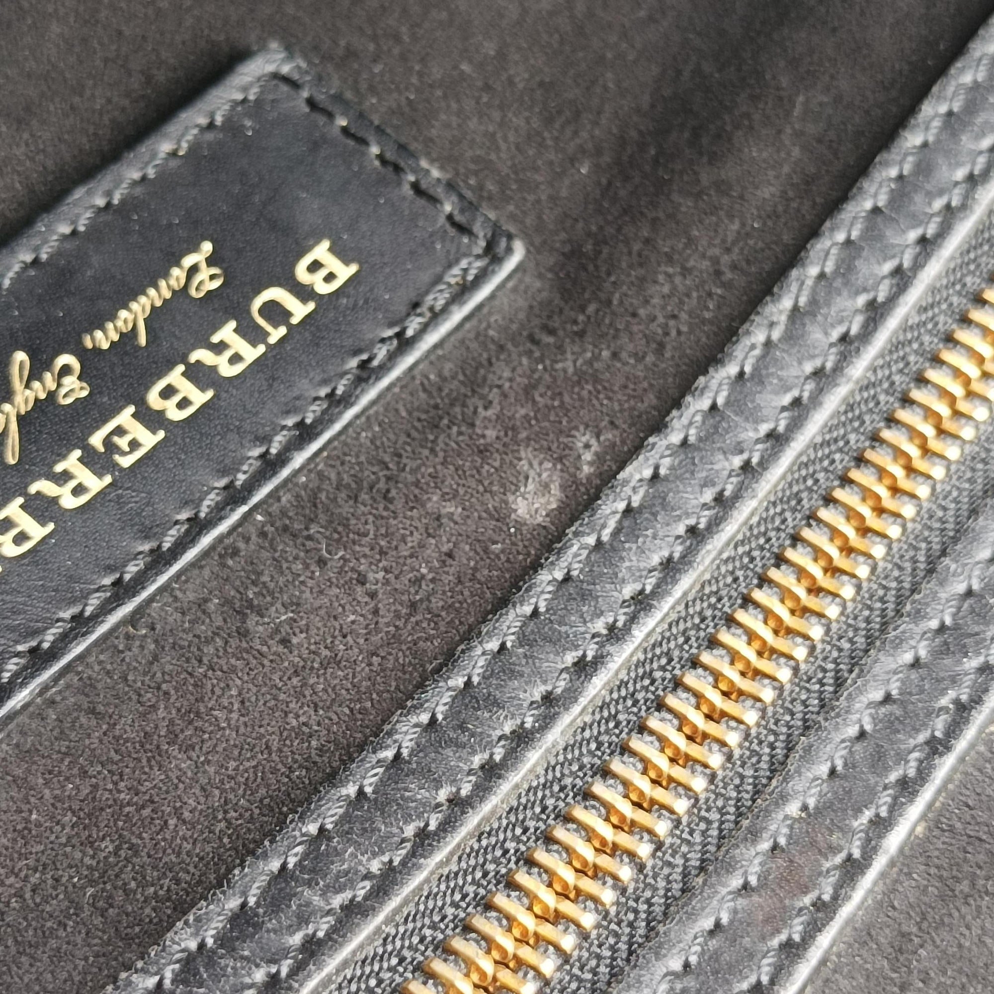 Pre-owned Burberry Bridle Black Leather  shoulderbag | stylenewstar