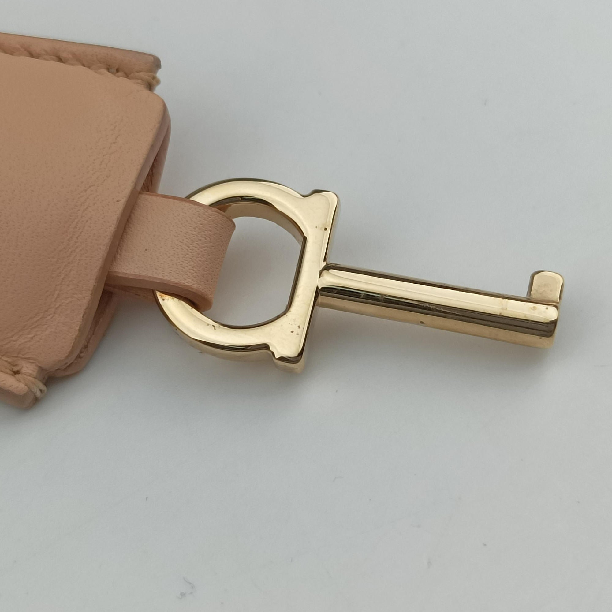 Vintage Ferragamo Gancini Juliet Beige leather  handbag | stylenewstar