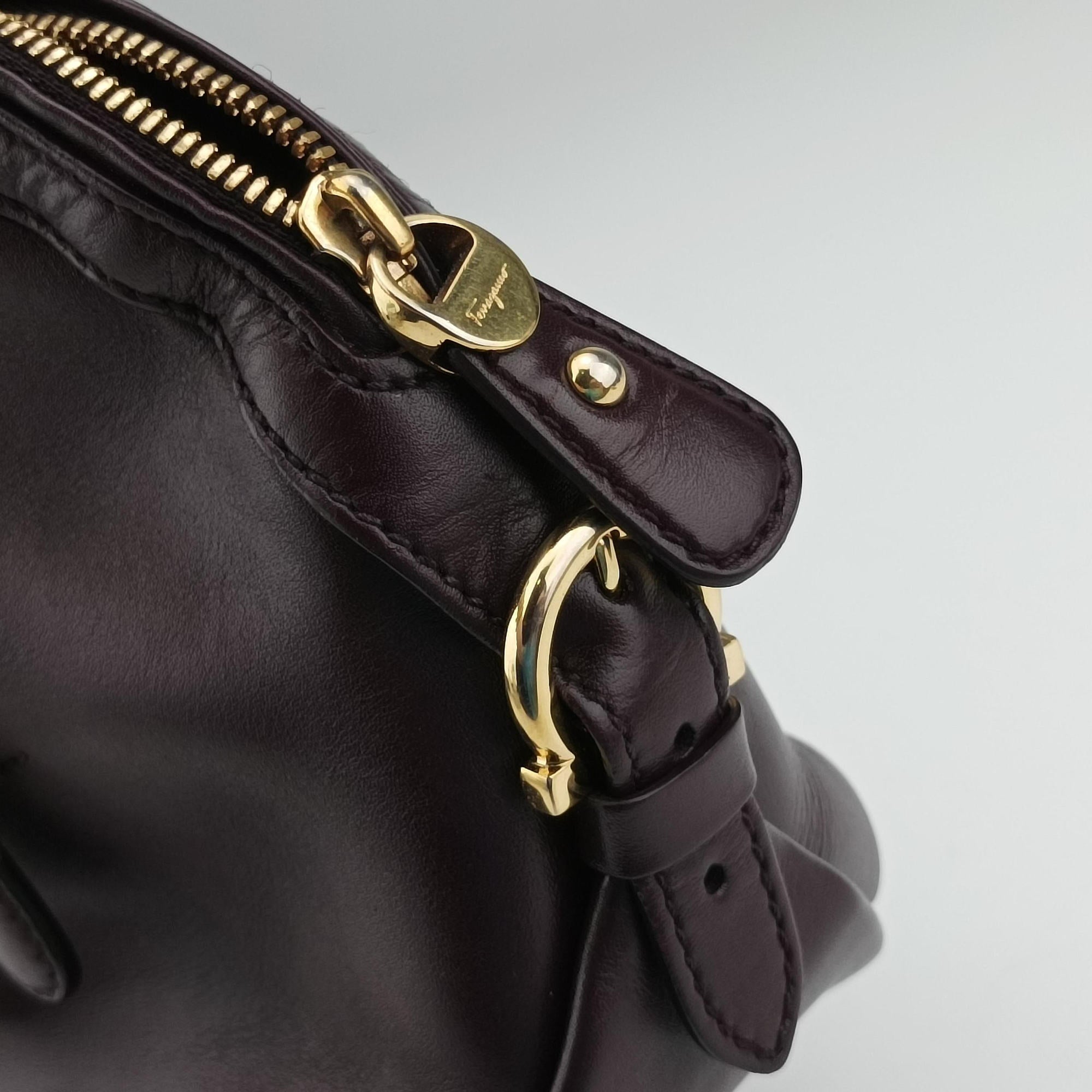Vintage Ferragamo fiamma Burgundy Leather  handbag | stylenewstar