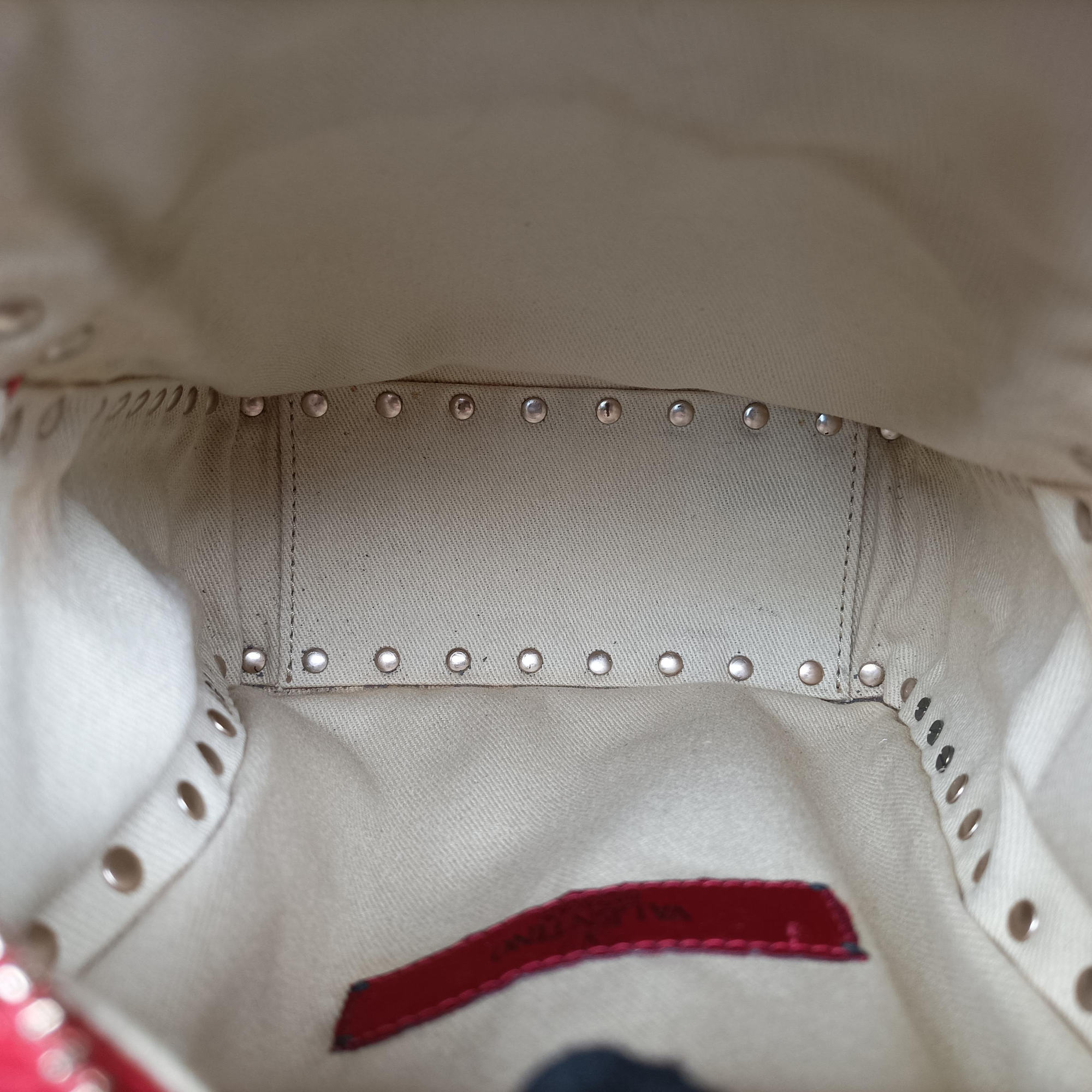 Pre-owned Valentino Rockstud Red Leather  backpack/rucksack | stylenewstar