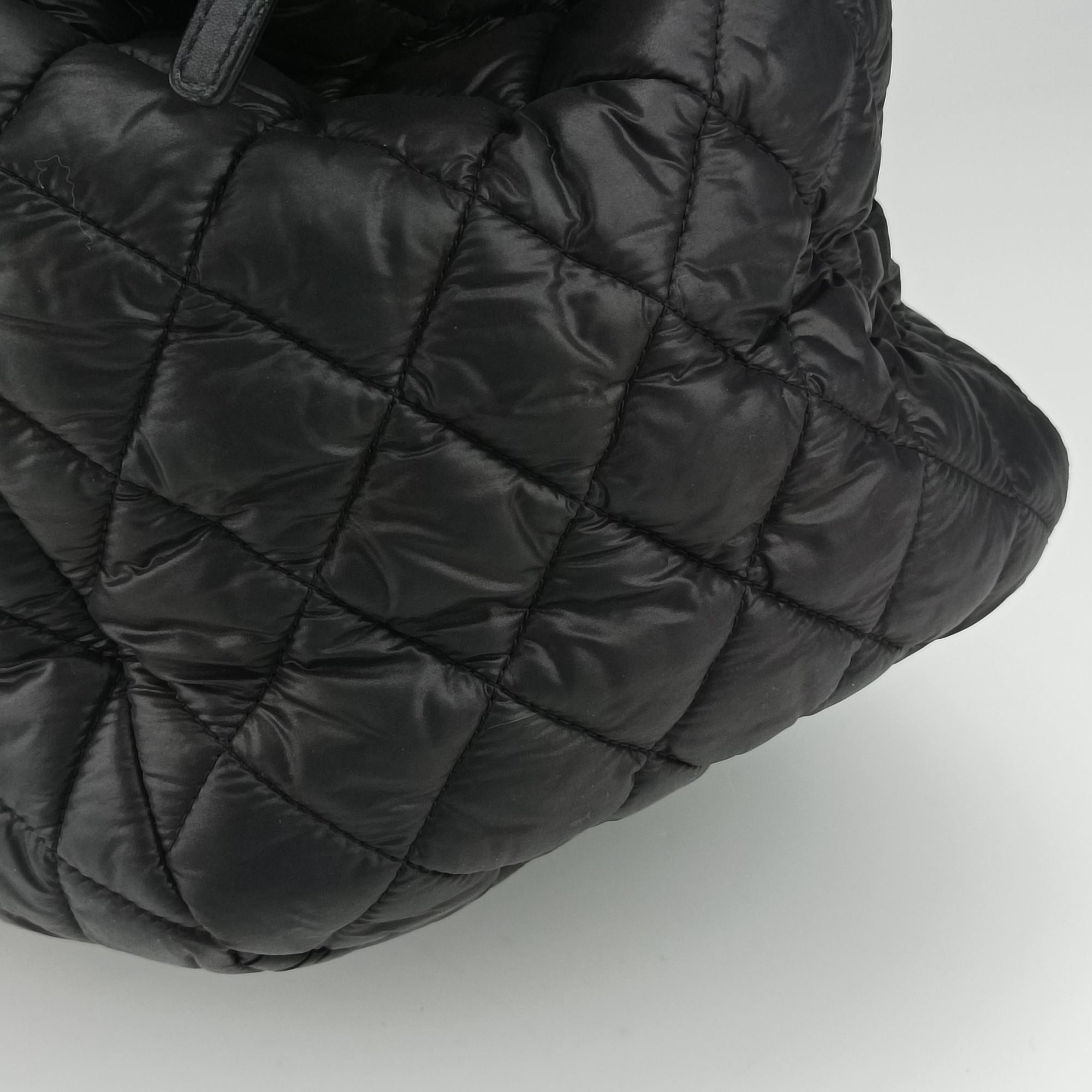 Pre-owned Chanel Cococoon Quilting Black Nylon×Leather A47107 handbag | stylenewstar