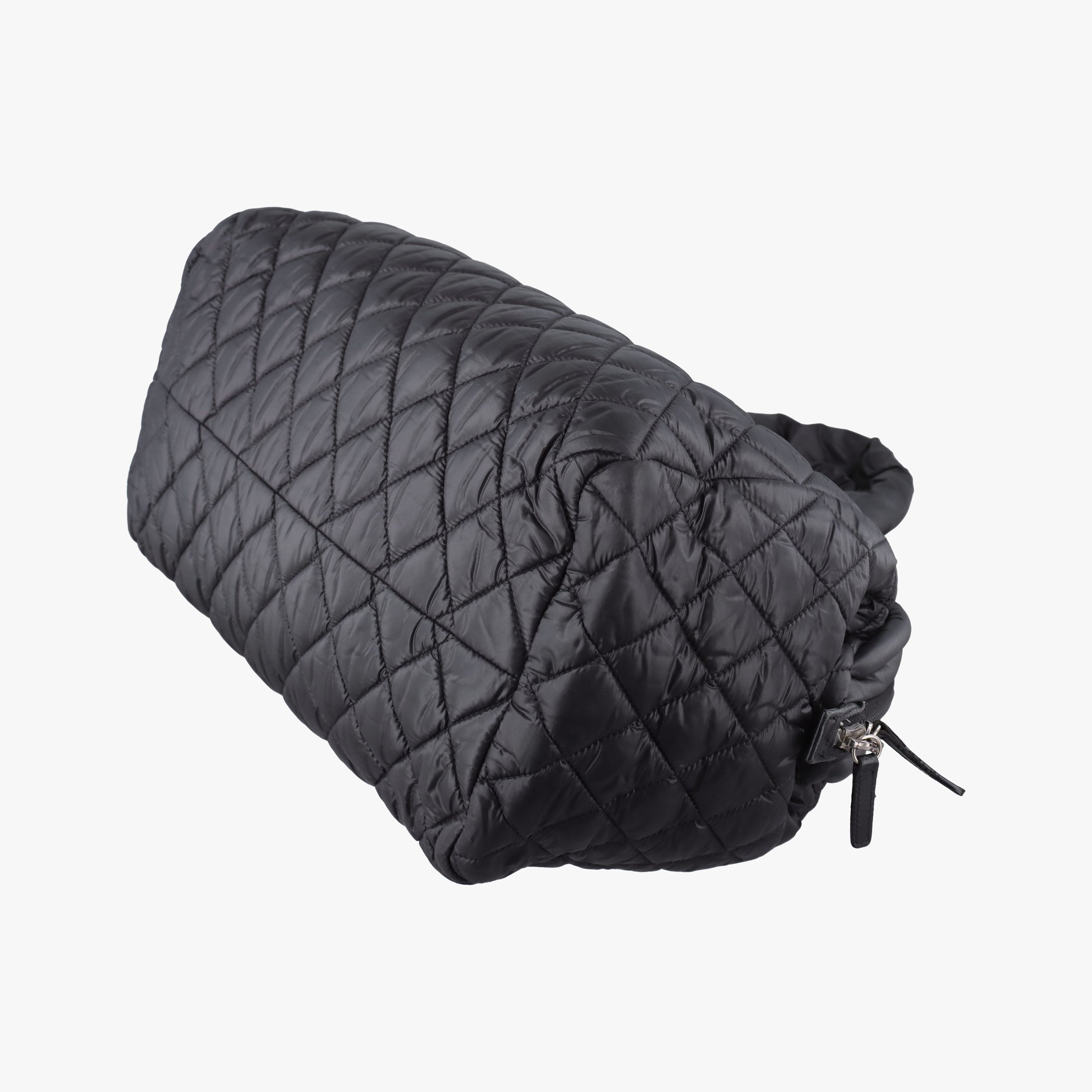 Pre-owned Chanel Cococoon Quilting Black Nylon×Leather A47107 handbag | stylenewstar