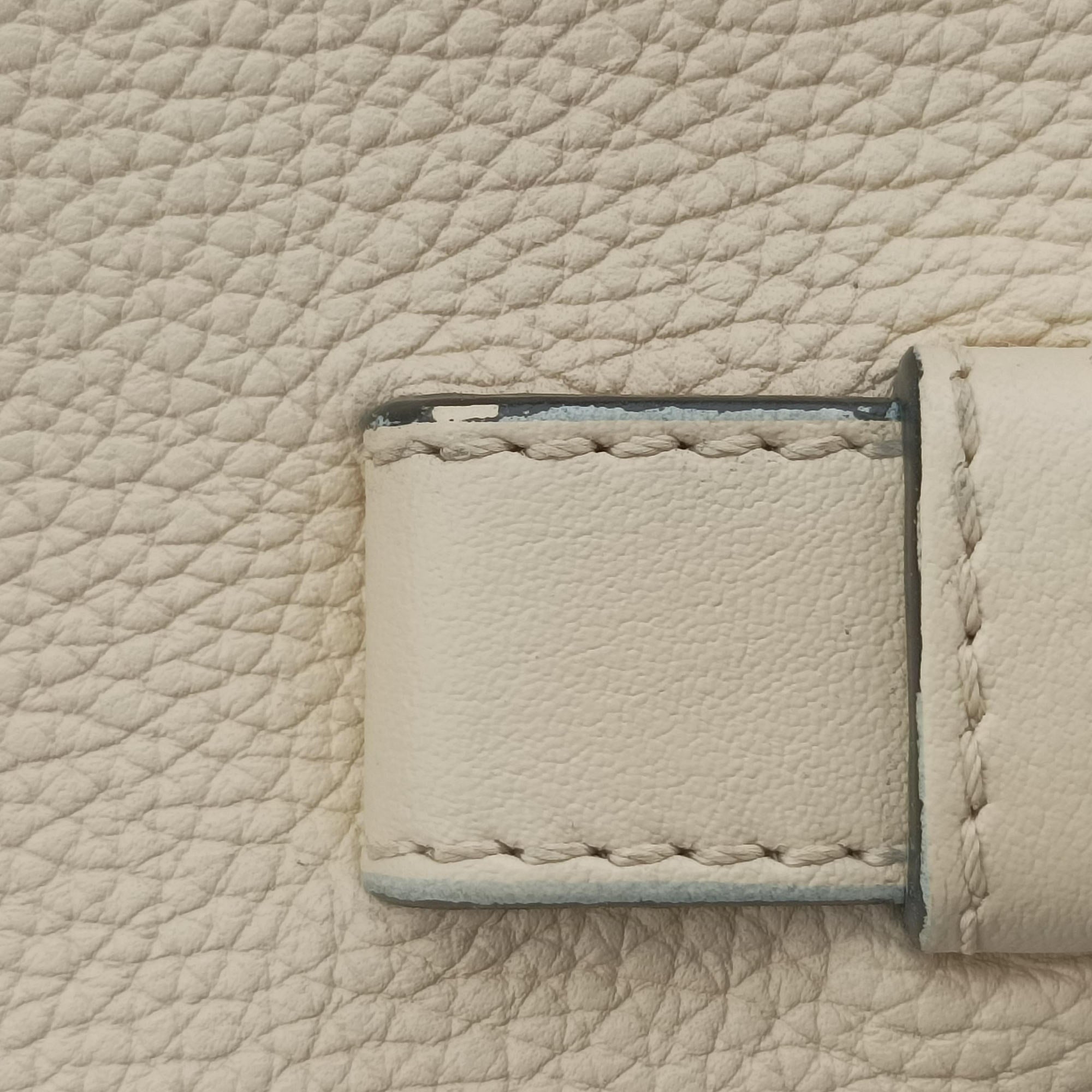 Pre-owned Loewe Hammock Beige Leather  handbag | stylenewstar