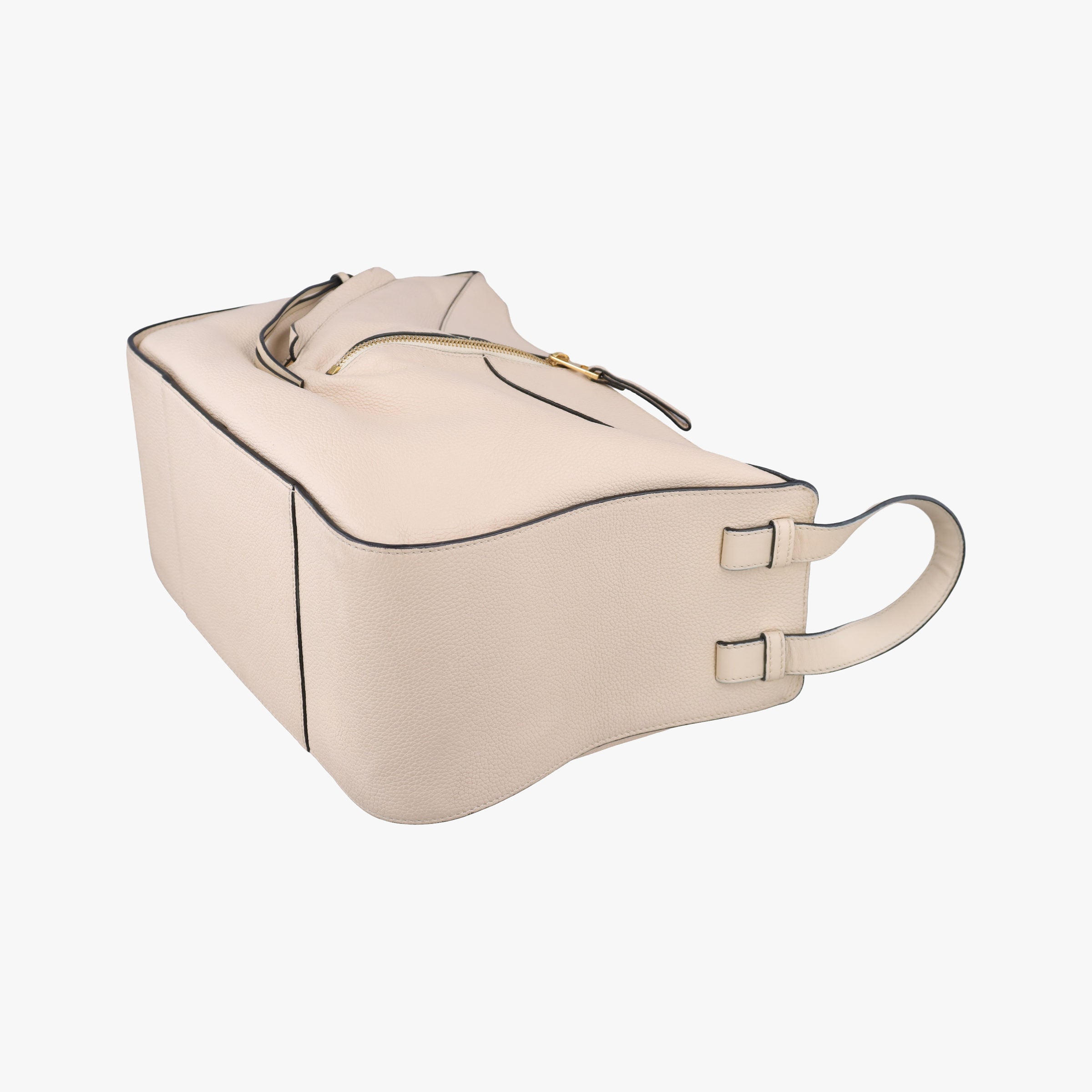 Pre-owned Loewe Hammock Beige Leather  handbag | stylenewstar