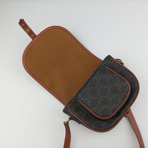 Pre-owned Celine FOLCO Triomphe Brown PVC coated canvas  shoulderbag | stylenewstar