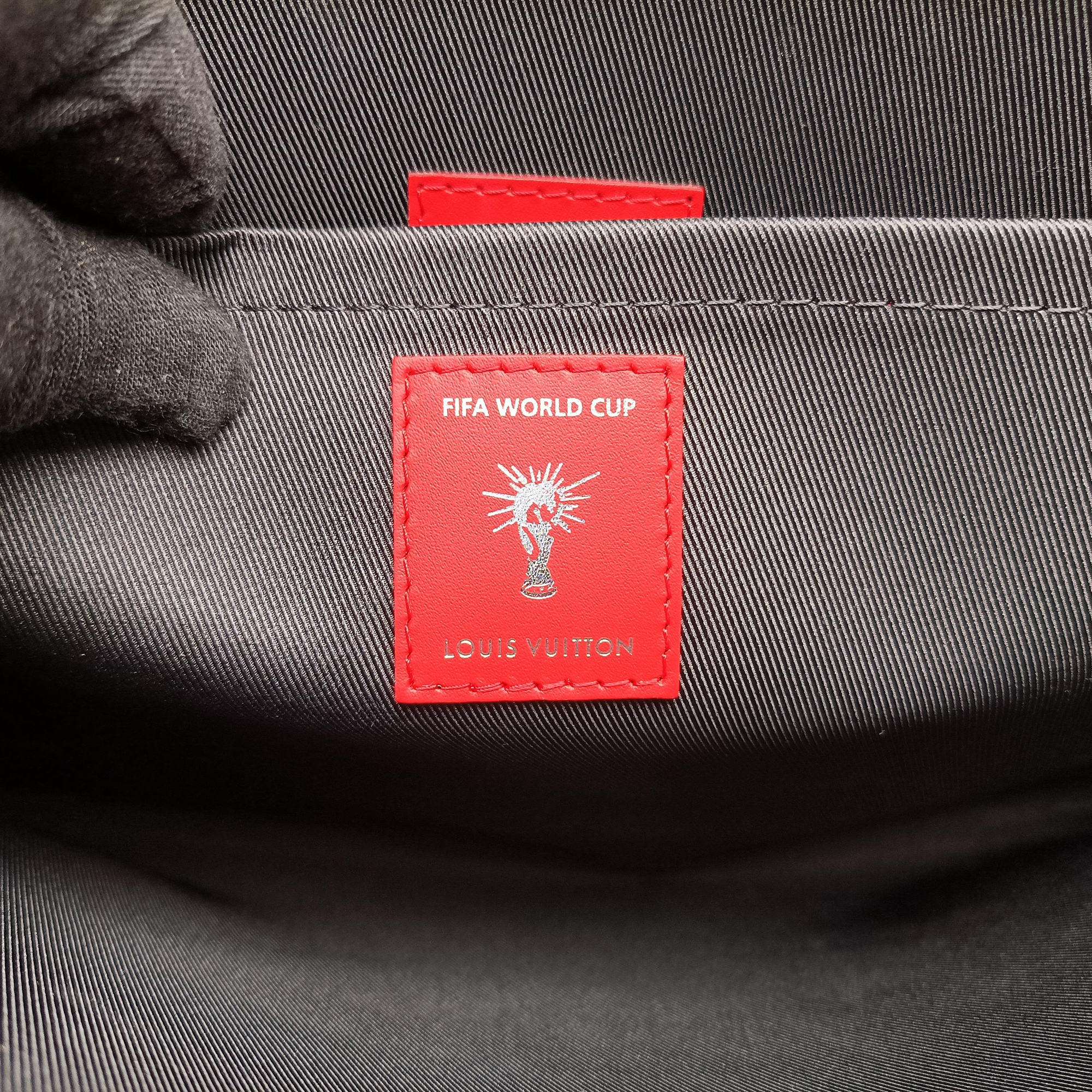 Pre-owned Louis Vuitton Pochette Jules Pouch GM 2018FIFA world cup Red×white Epi M63232 clutchbag | stylenewstar