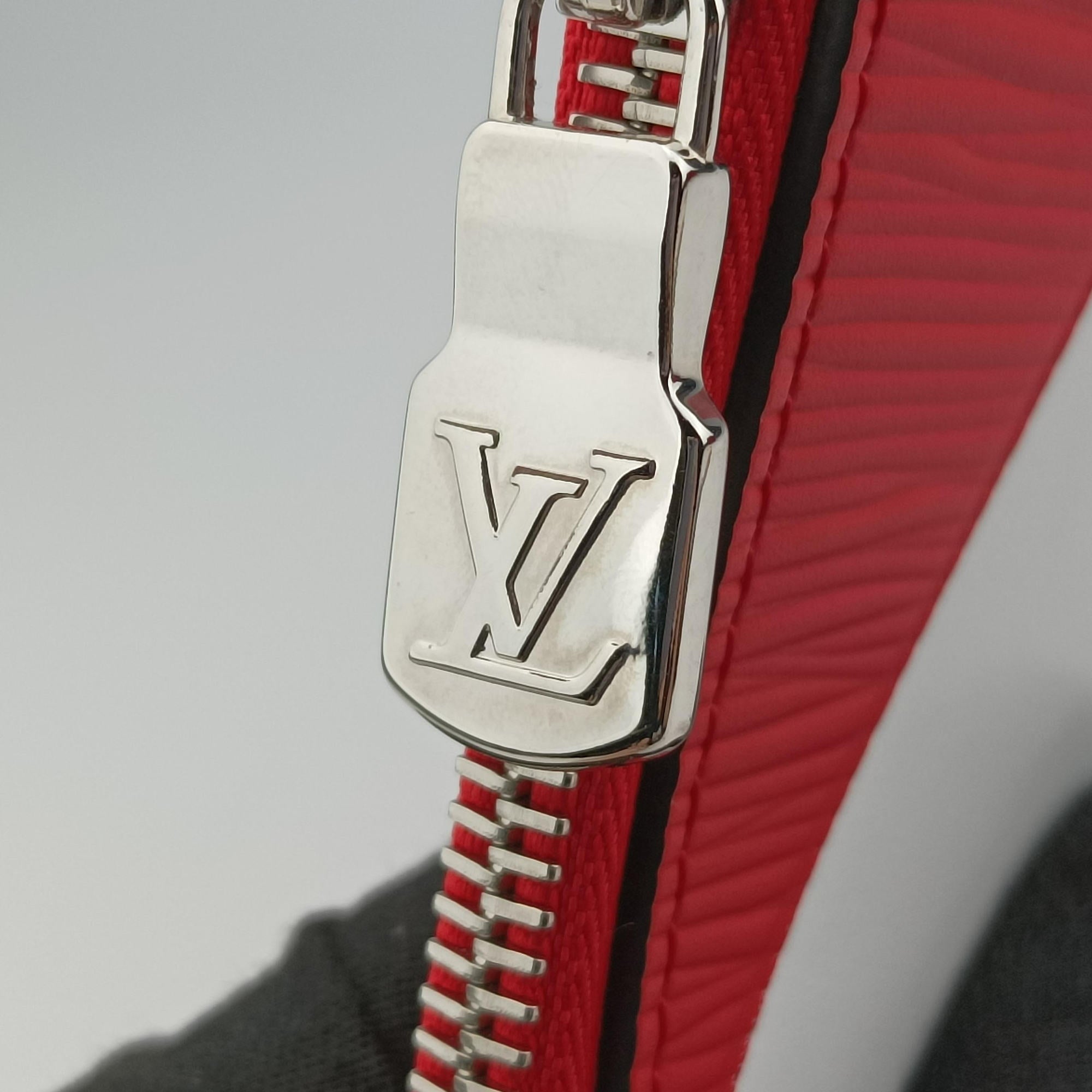 Pre-owned Louis Vuitton Pochette Jules Pouch GM 2018FIFA world cup Red×white Epi M63232 clutchbag | stylenewstar