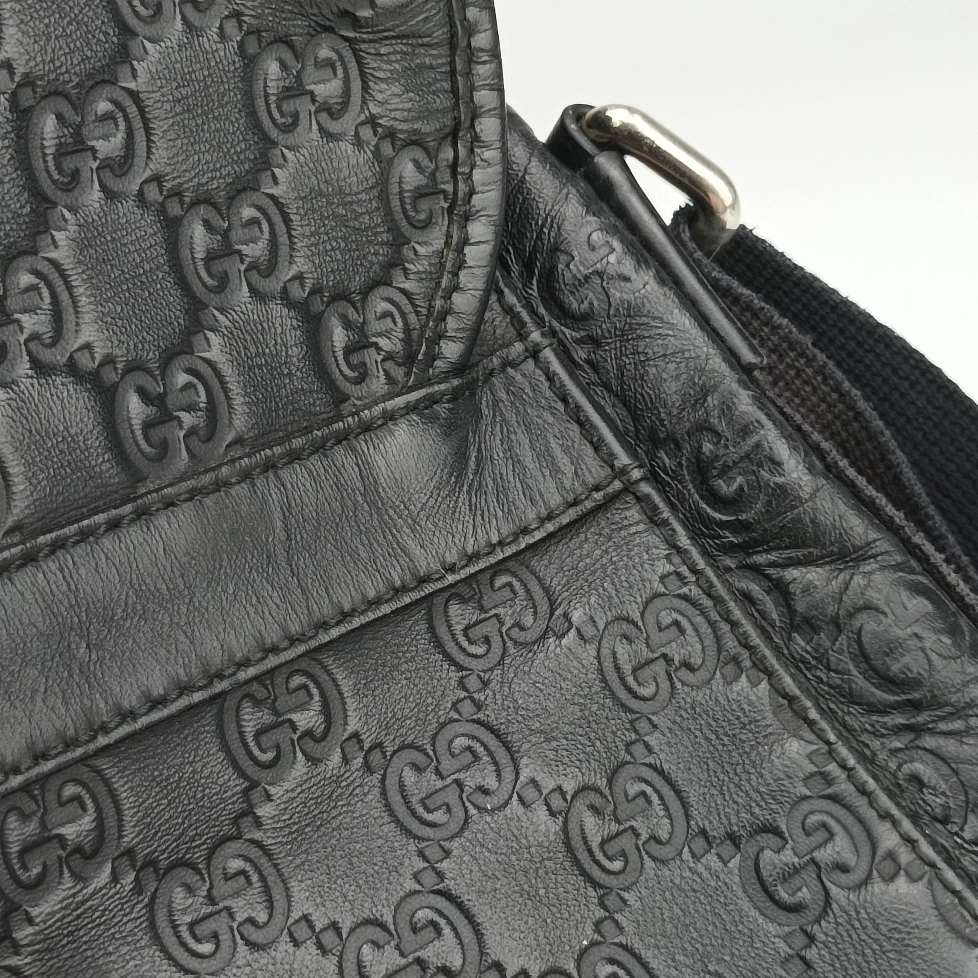 Pre-owned Gucci Guccissima Rubber Messenger Black Leather 246067 shoulderbag | stylenewstar