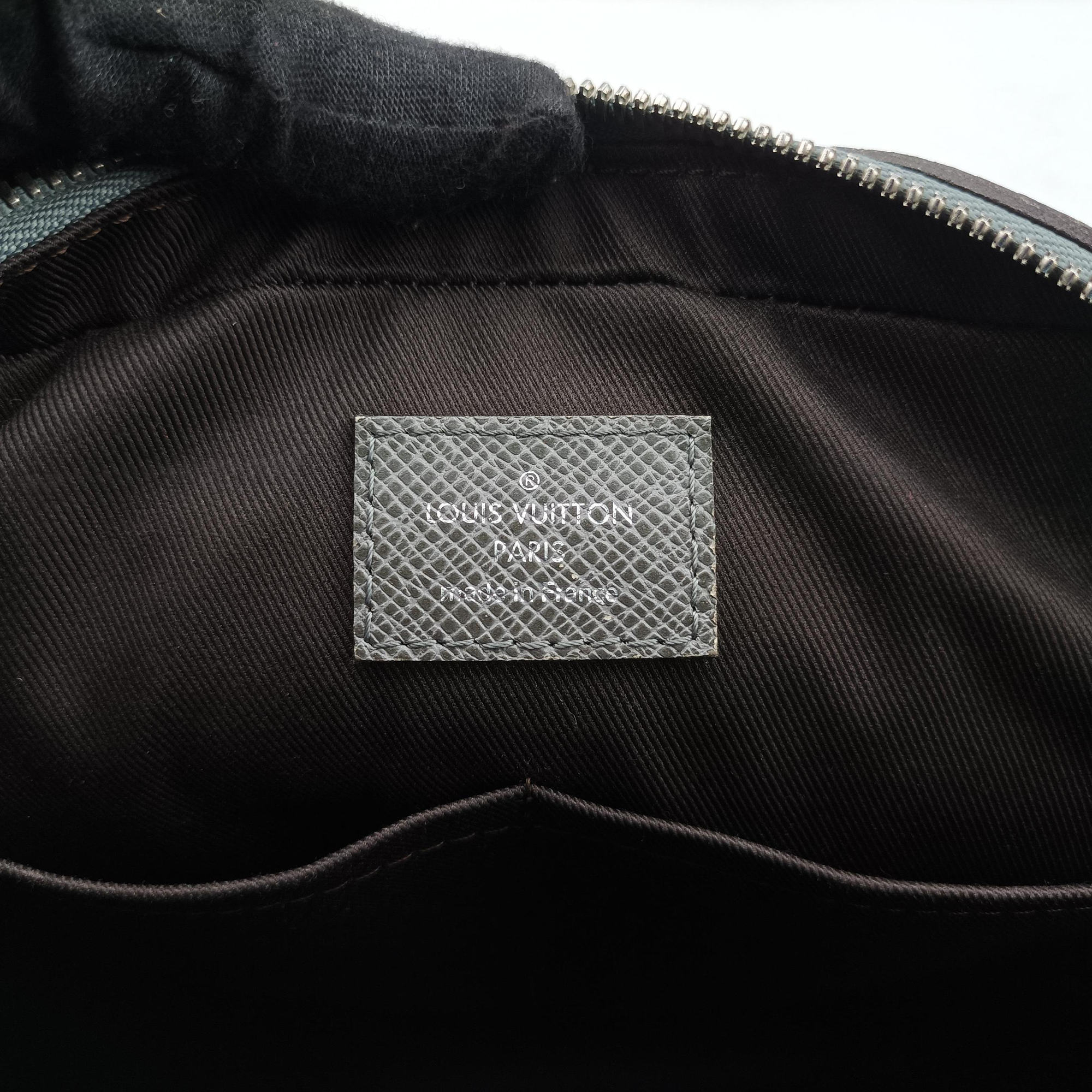 Secondhand Louis Vuitton Port Document Voyage PM Glacier Taiga M30640 handbag | stylenewstar