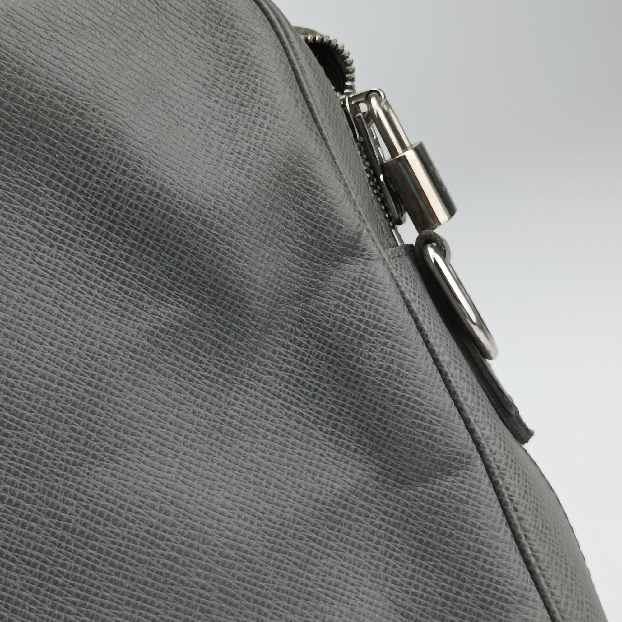 Secondhand Louis Vuitton Port Document Voyage PM Glacier Taiga M30640 handbag | stylenewstar