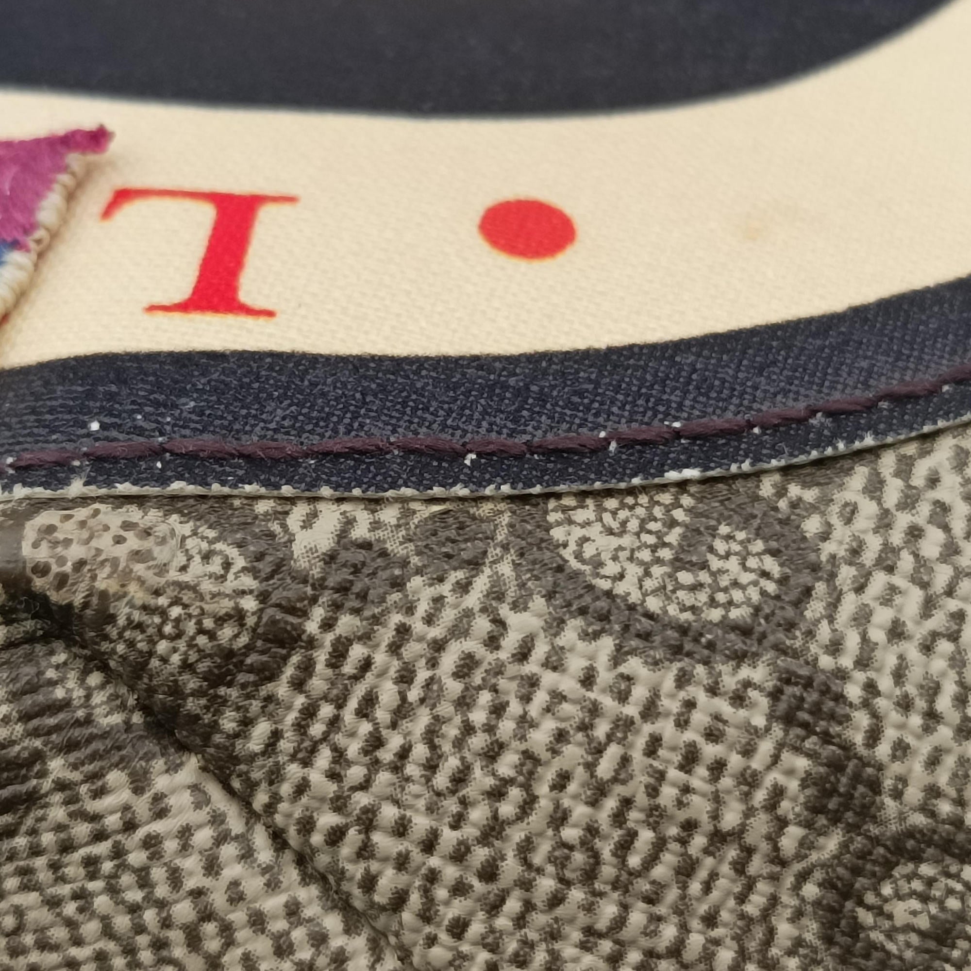 Pre-owned Gucci GG Supreme Courrier Brown×multicolor PVC coated canvas 529711 bum bag/waist bag | stylenewstar