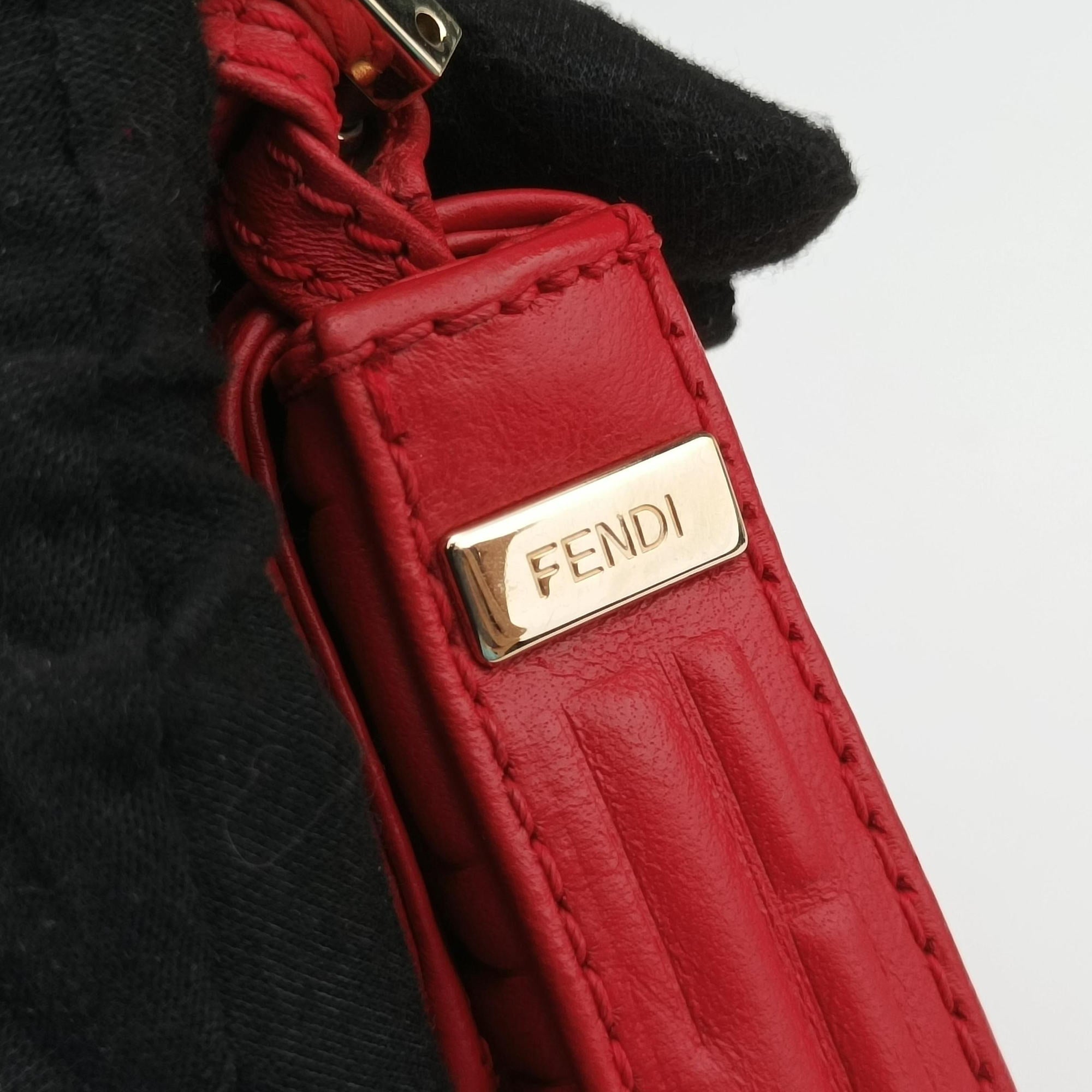 Pre-owned Fendi BAGUETTE Red Leather 8BK060 shoulderbag | stylenewstar