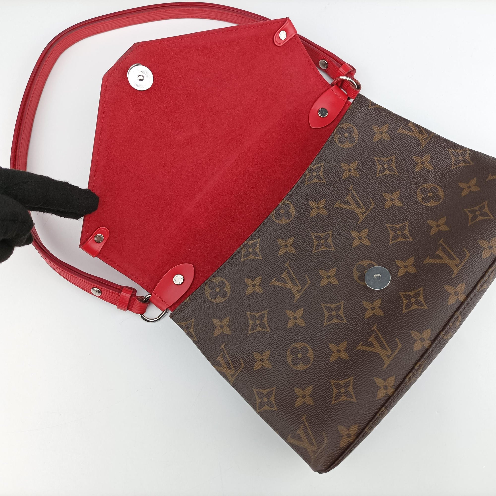 Pre-owned Louis Vuitton SAINT MICHEL Brown×COQUELICOT Monogram Canvas×epi M44031 shoulderbag | stylenewstar