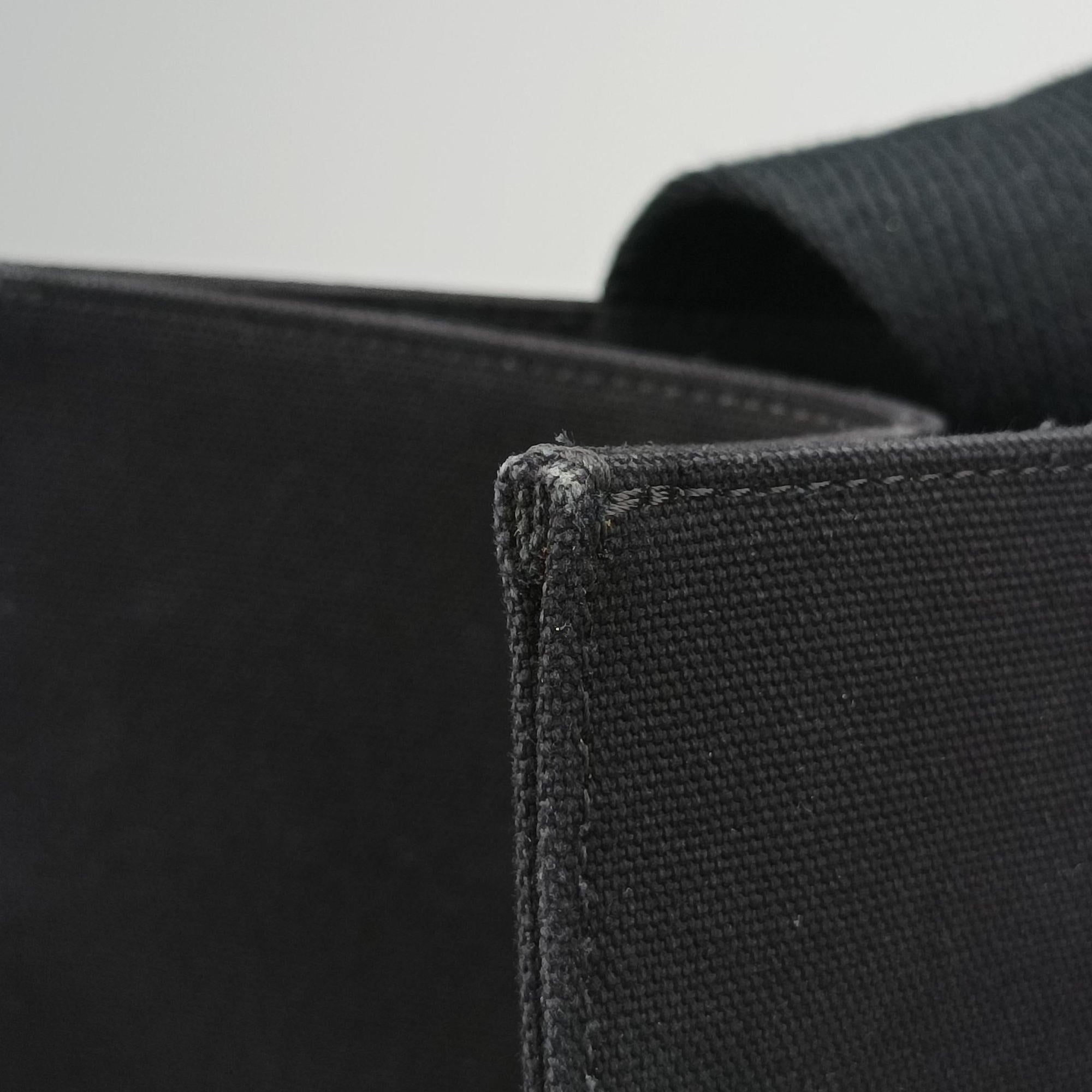 Pre-owned Fendi Fendace La Medusa Black canvas 8BH395 shoulderbag | stylenewstar