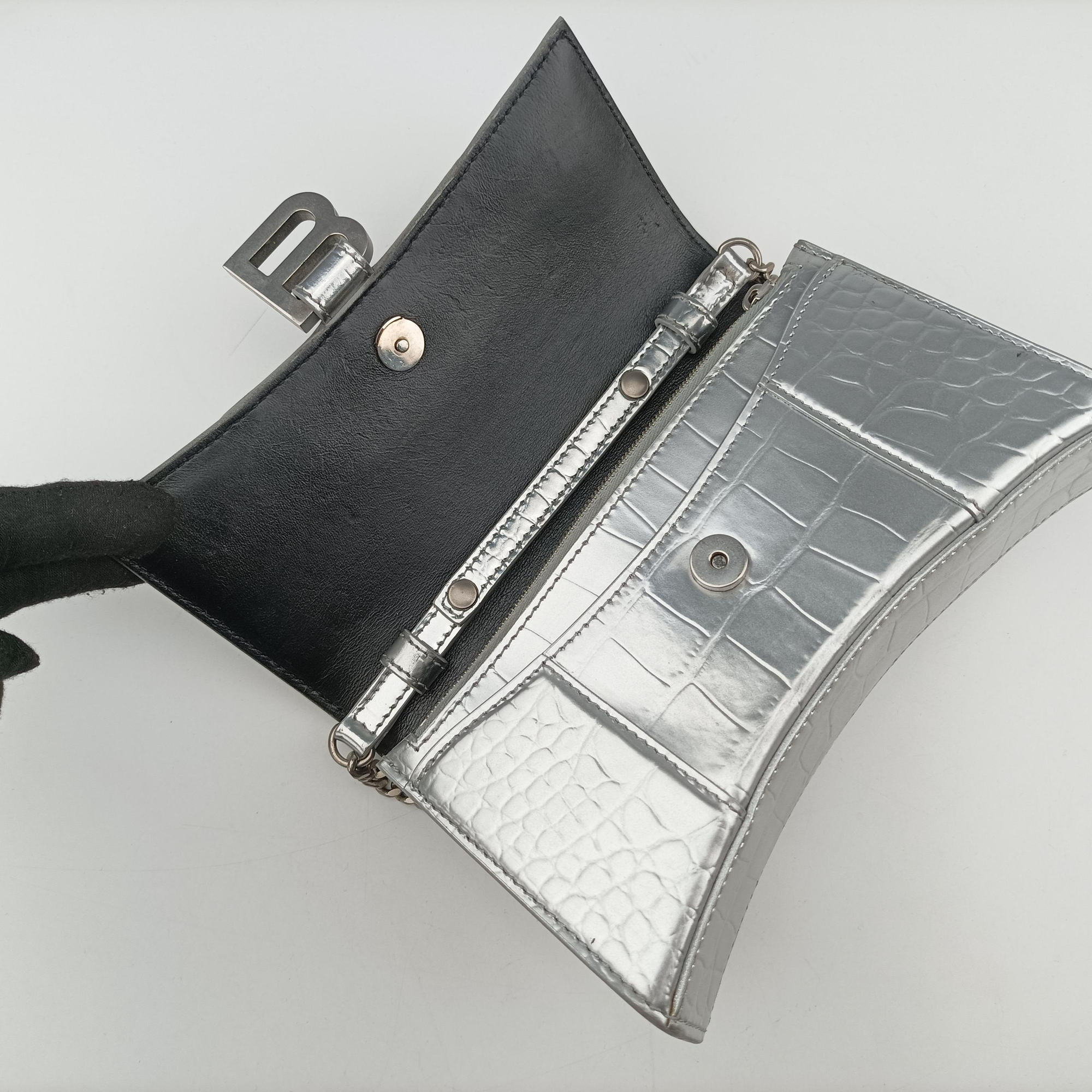 Pre-owned Balenciaga Hourglass Silver Leather  shoulderbag | stylenewstar