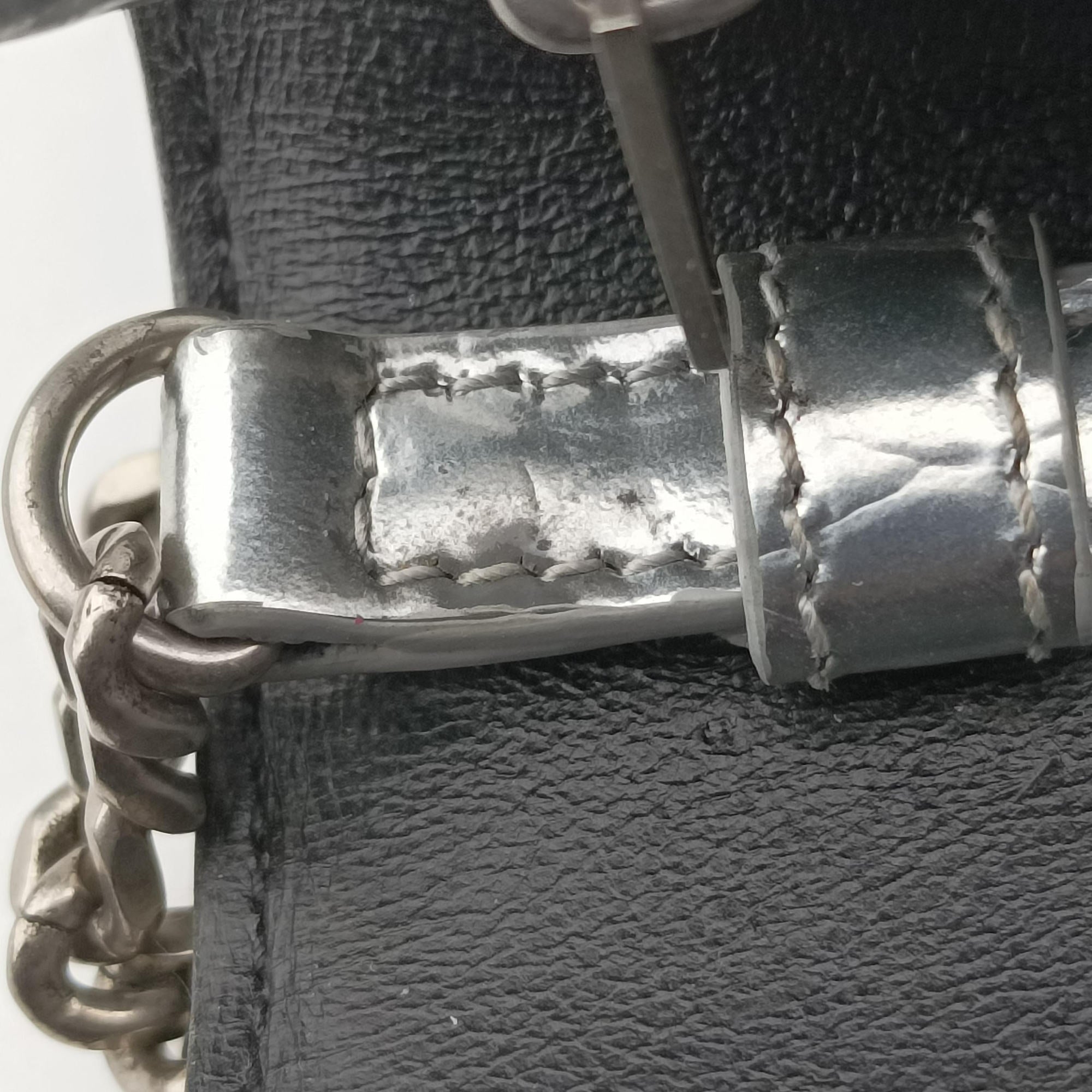 Pre-owned Balenciaga Hourglass Silver Leather  shoulderbag | stylenewstar
