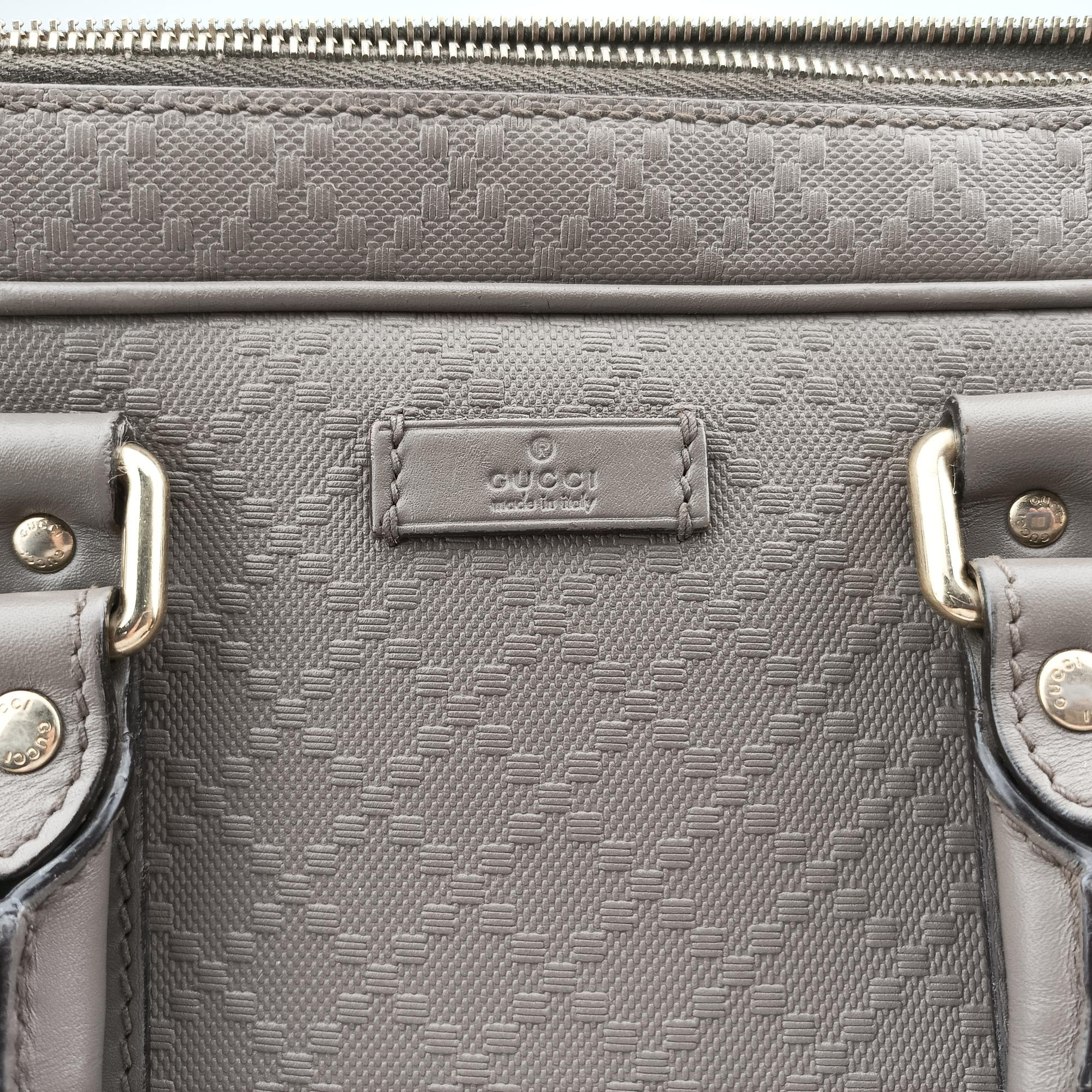 Pre-owned Gucci Diamante Grey Leather 208463 handbag | stylenewstar