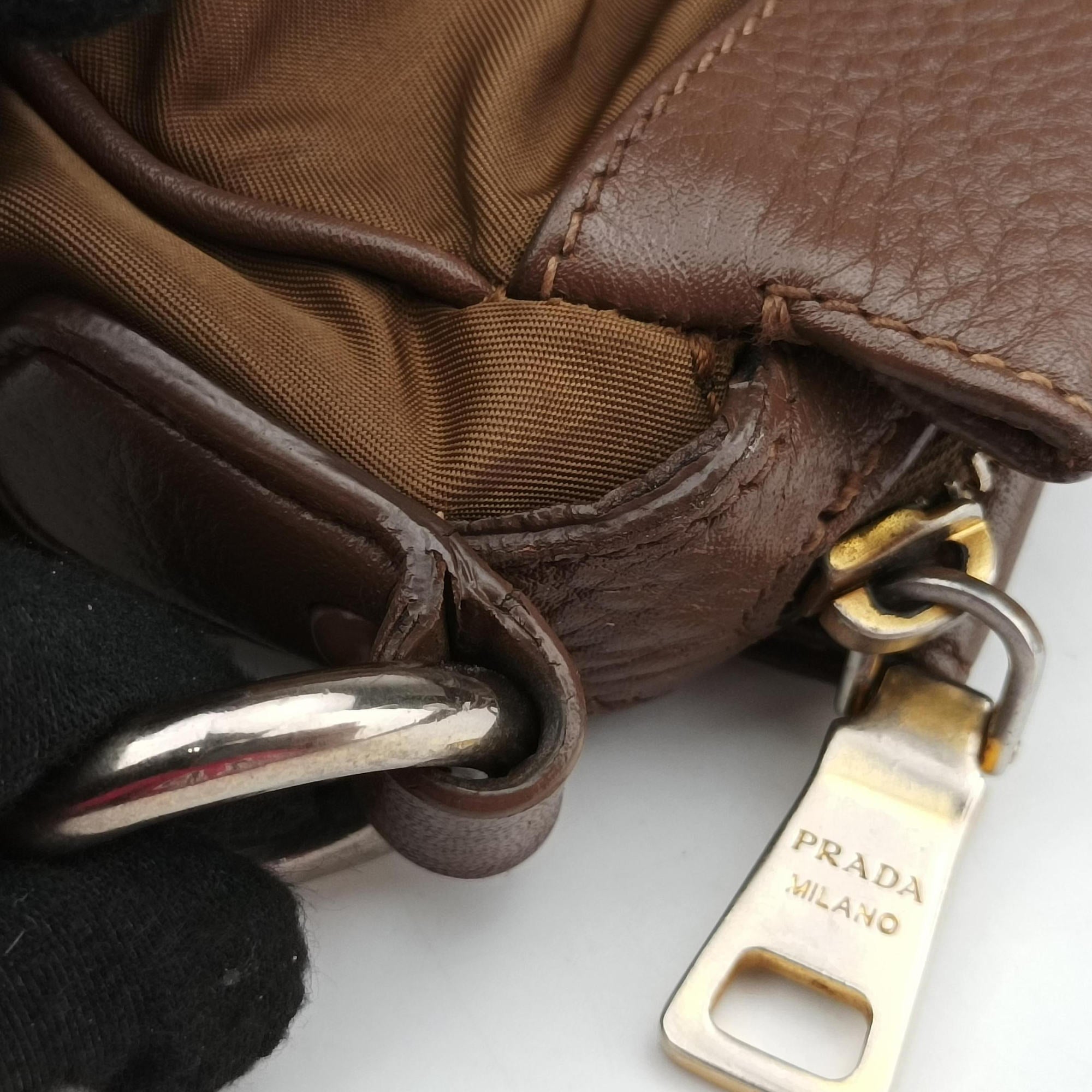 Secondhand Prada Tessuto Nappa Gaufre Satchel Rovere Brown nylon×Leather  shoulderbag | stylenewstar