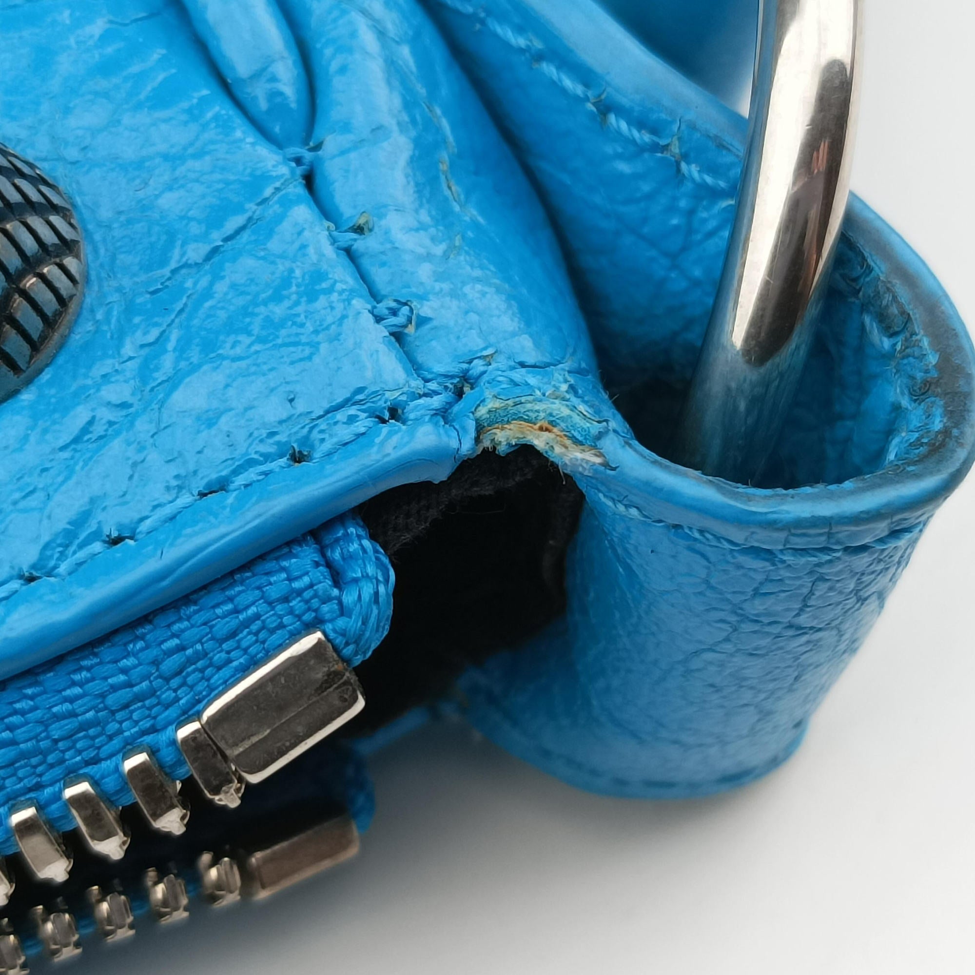 Vintage Balenciaga Le Cagole Blue Leather  shoulderbag | stylenewstar