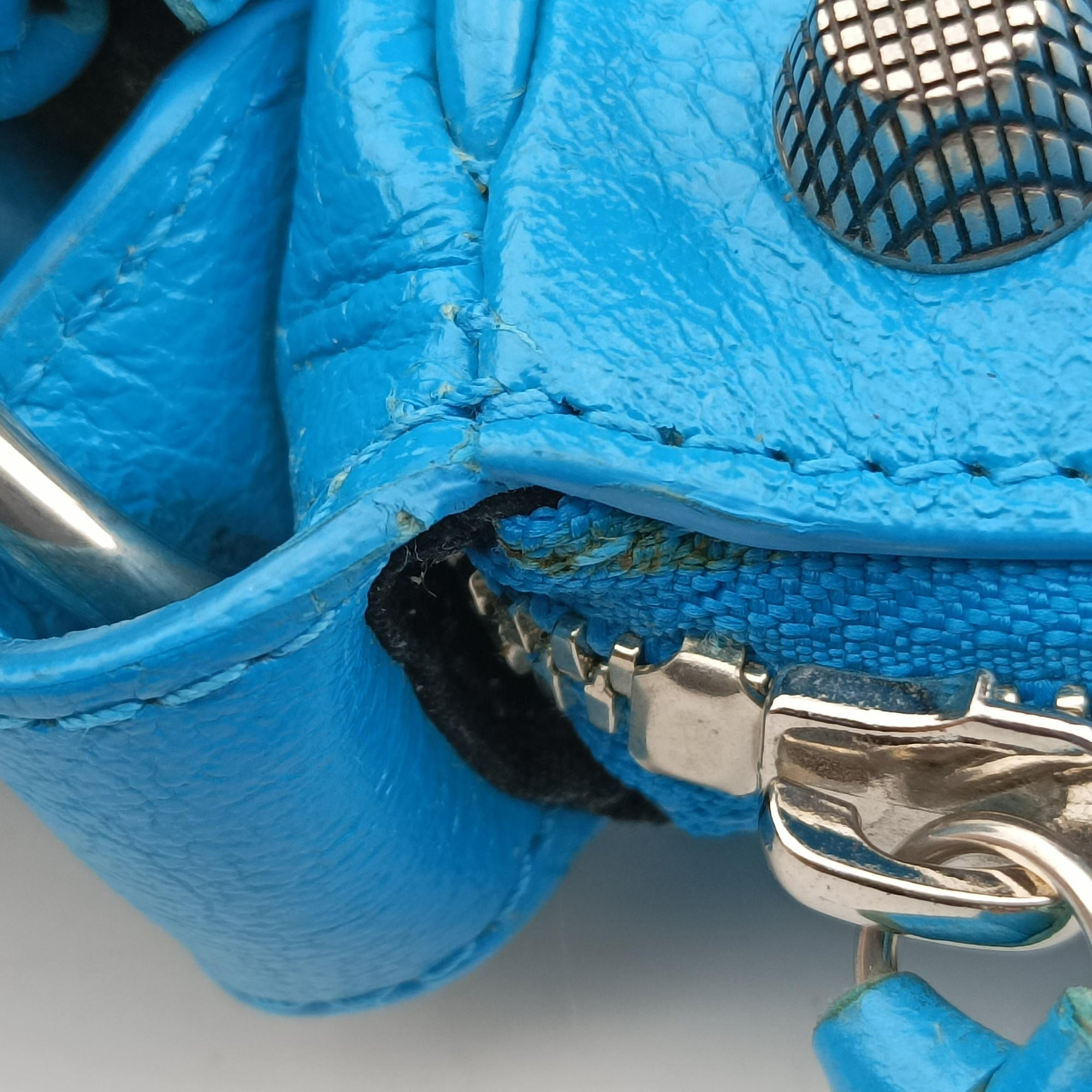 Vintage Balenciaga Le Cagole Blue Leather  shoulderbag | stylenewstar