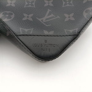 Pre-owned Louis Vuitton Trio Messenger black Monogram Eclipse Reverse M69443 shoulderbag | stylenewstar