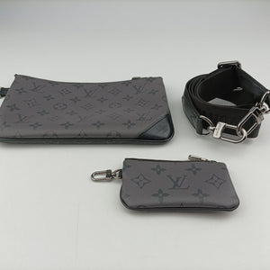 Pre-owned Louis Vuitton Trio Messenger black Monogram Eclipse Reverse M69443 shoulderbag | stylenewstar