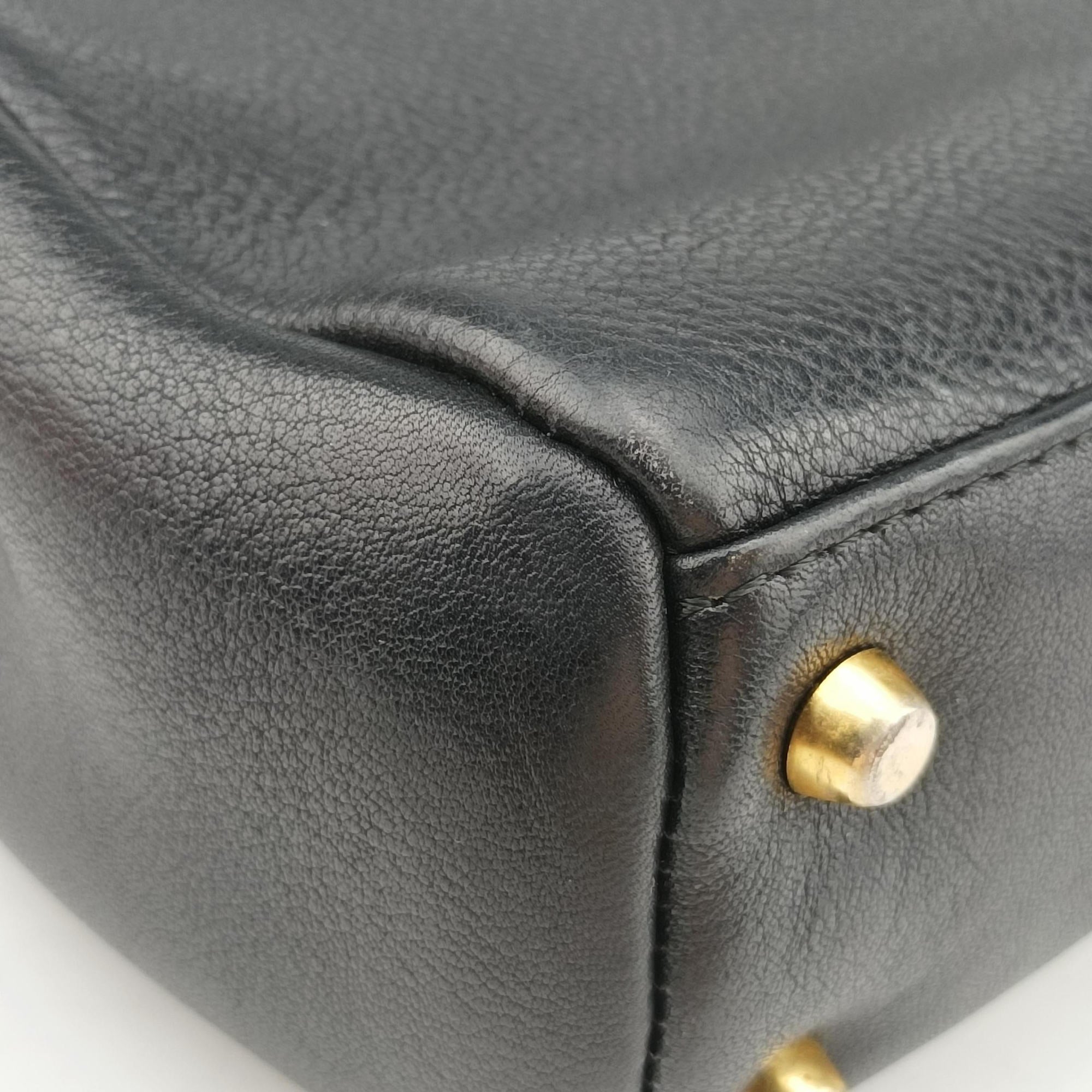 Pre-owned VERSACE Vintage Medusa Medallion Black Leather  shoulderbag | stylenewstar