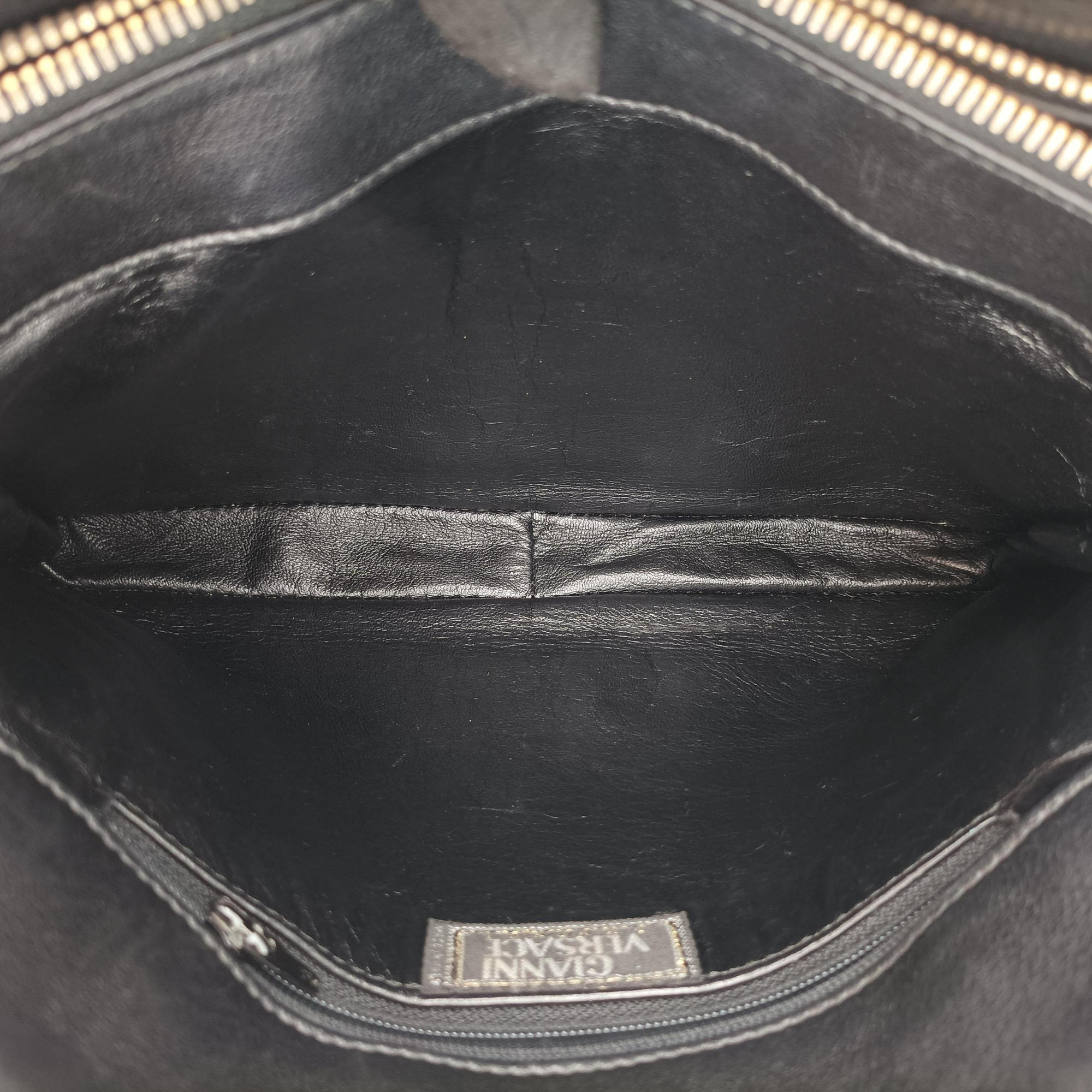 Pre-owned VERSACE Vintage Medusa Medallion Black Leather  shoulderbag | stylenewstar