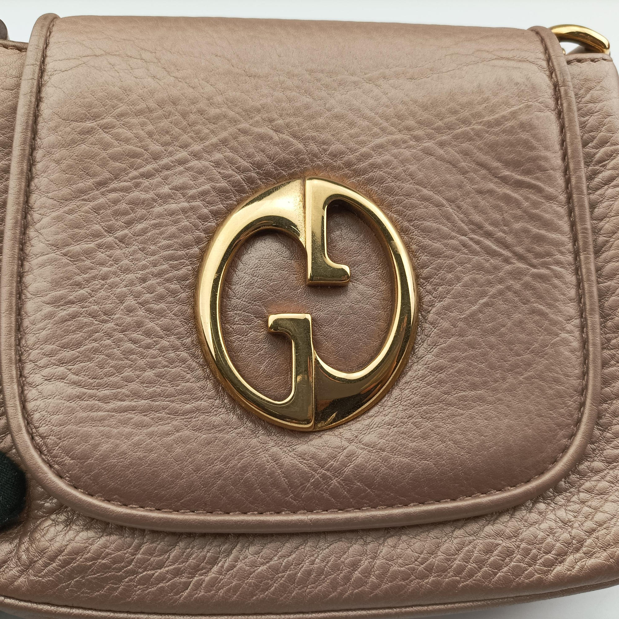 Pre-owned Gucci 1973 Double G Golden-pink Leather 251821 shoulderbag | stylenewstar