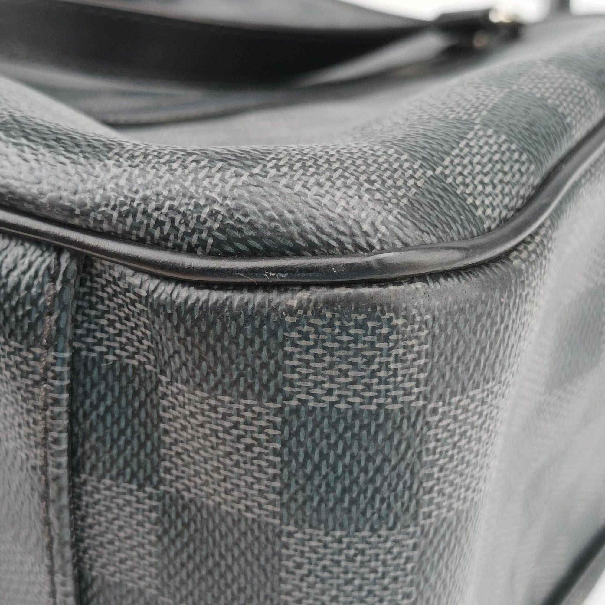 Secondhand Louis Vuitton Tadao Graphite Damier Graphite N41259 handbag | stylenewstar